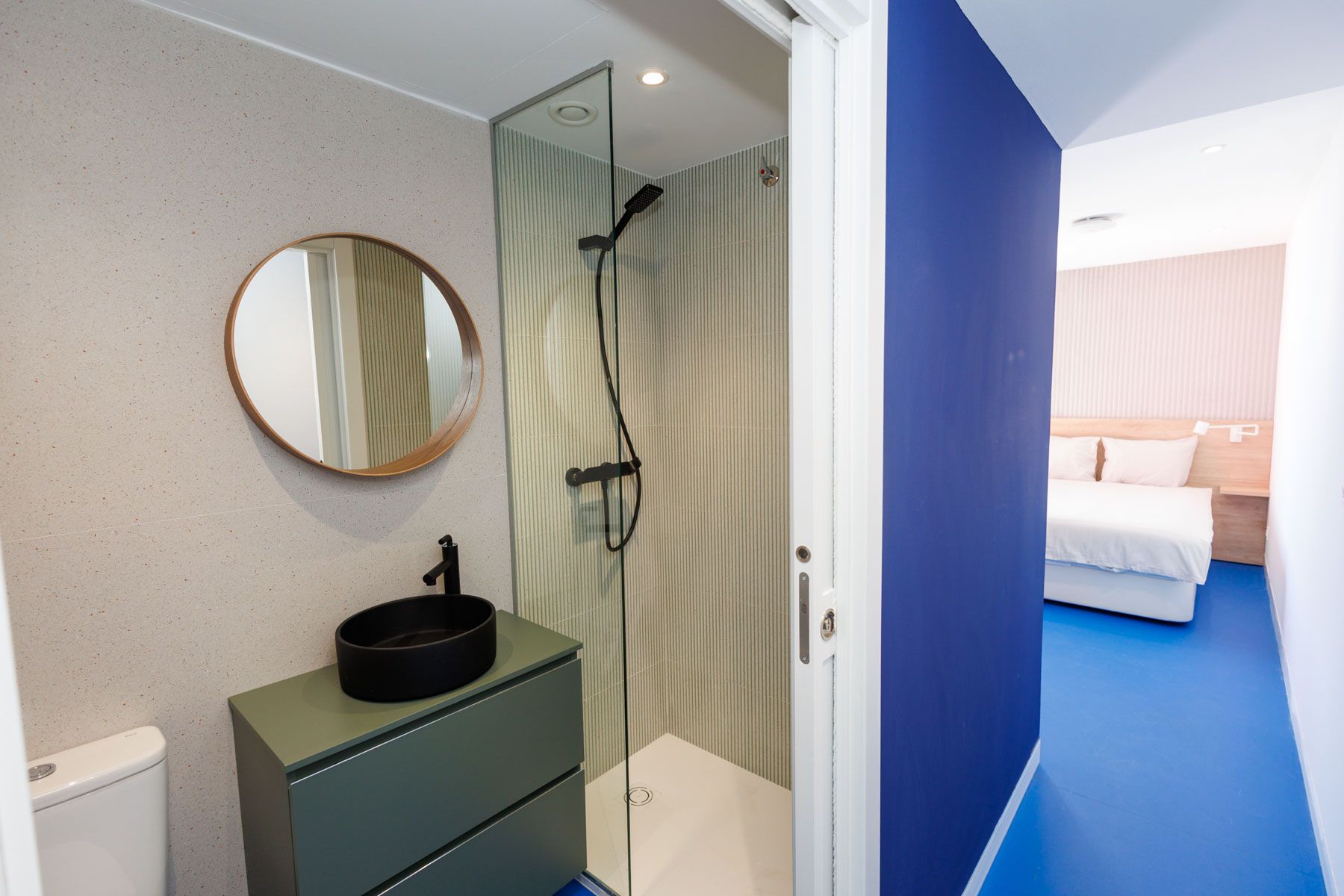 Interior de los espacios habitacionales que incluyen las instalaciones.