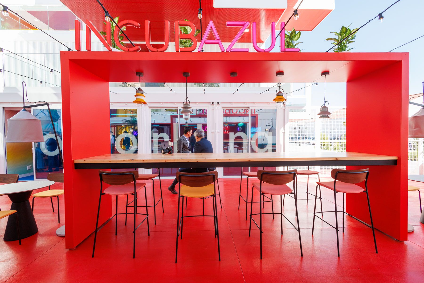 La zona de restauración de la incubadora de Zona Franca.