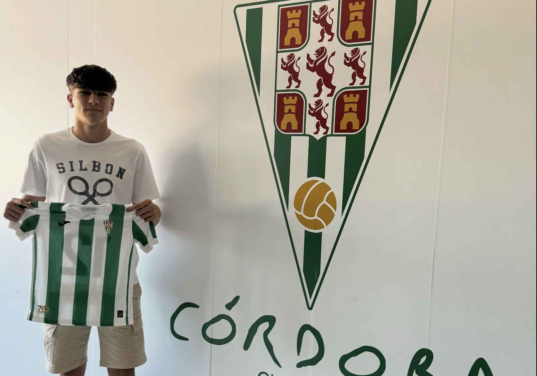 Rafa Mateos, tras su fichaje por el Córdoba.