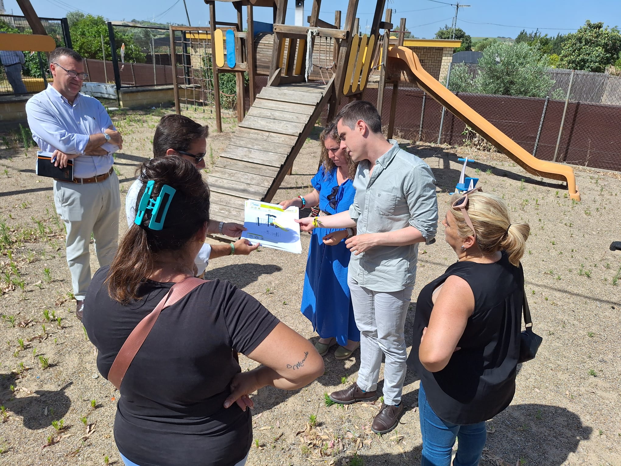 Los delegados Sánchez y Espinar en Las Pachecas.
