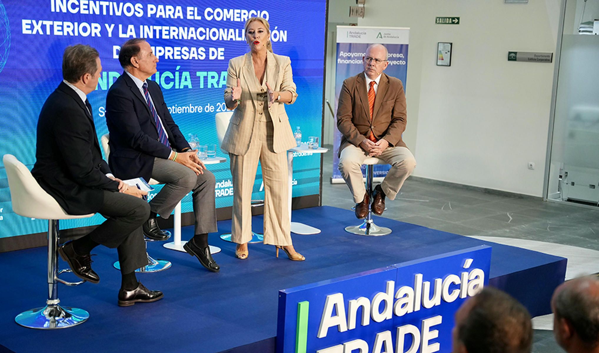 La consejera Carolina España.