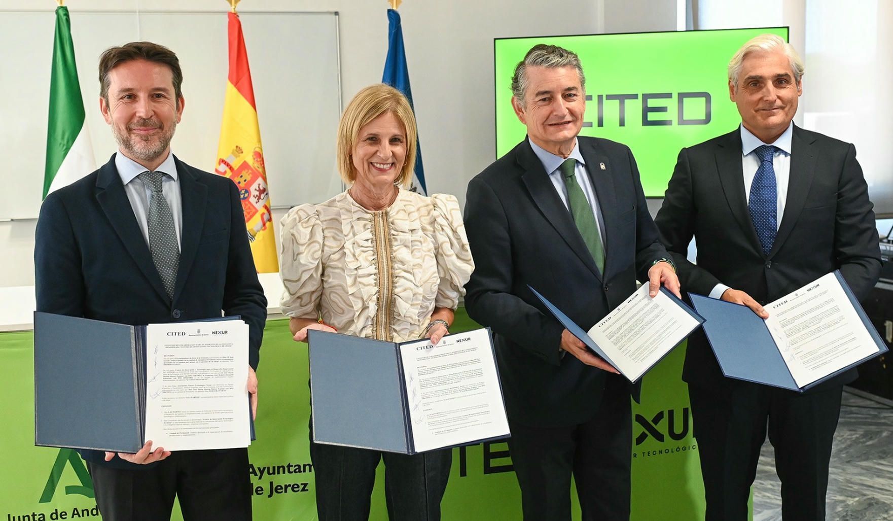 La alcaldesa ha inaugurado junto al consejero de Presidencia el Cited.