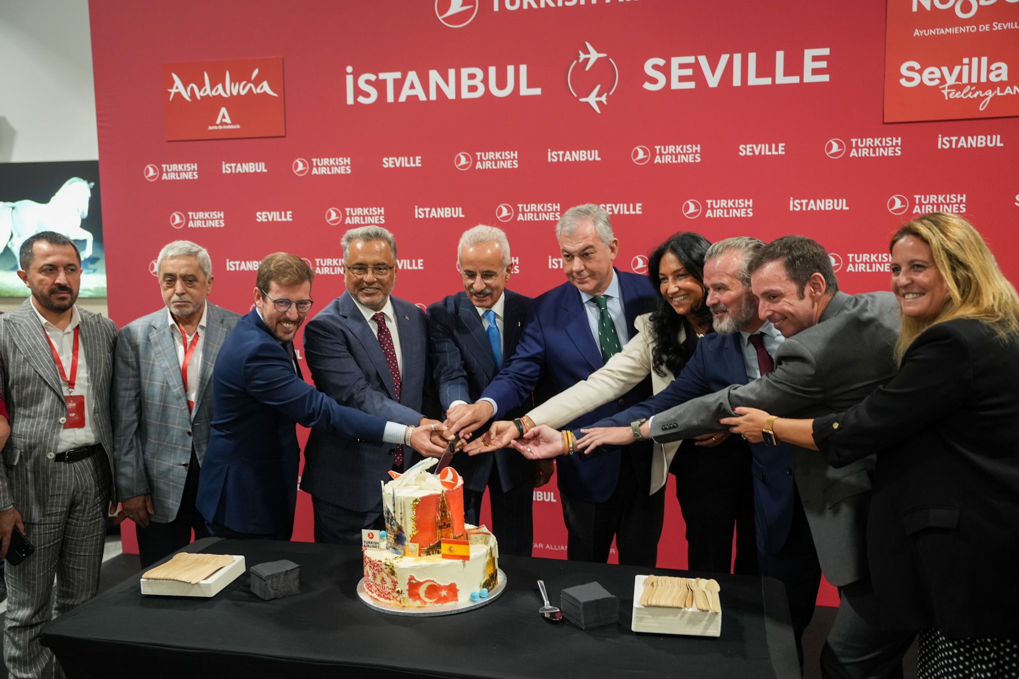 Inauguración del vuelo directo a Estambul.