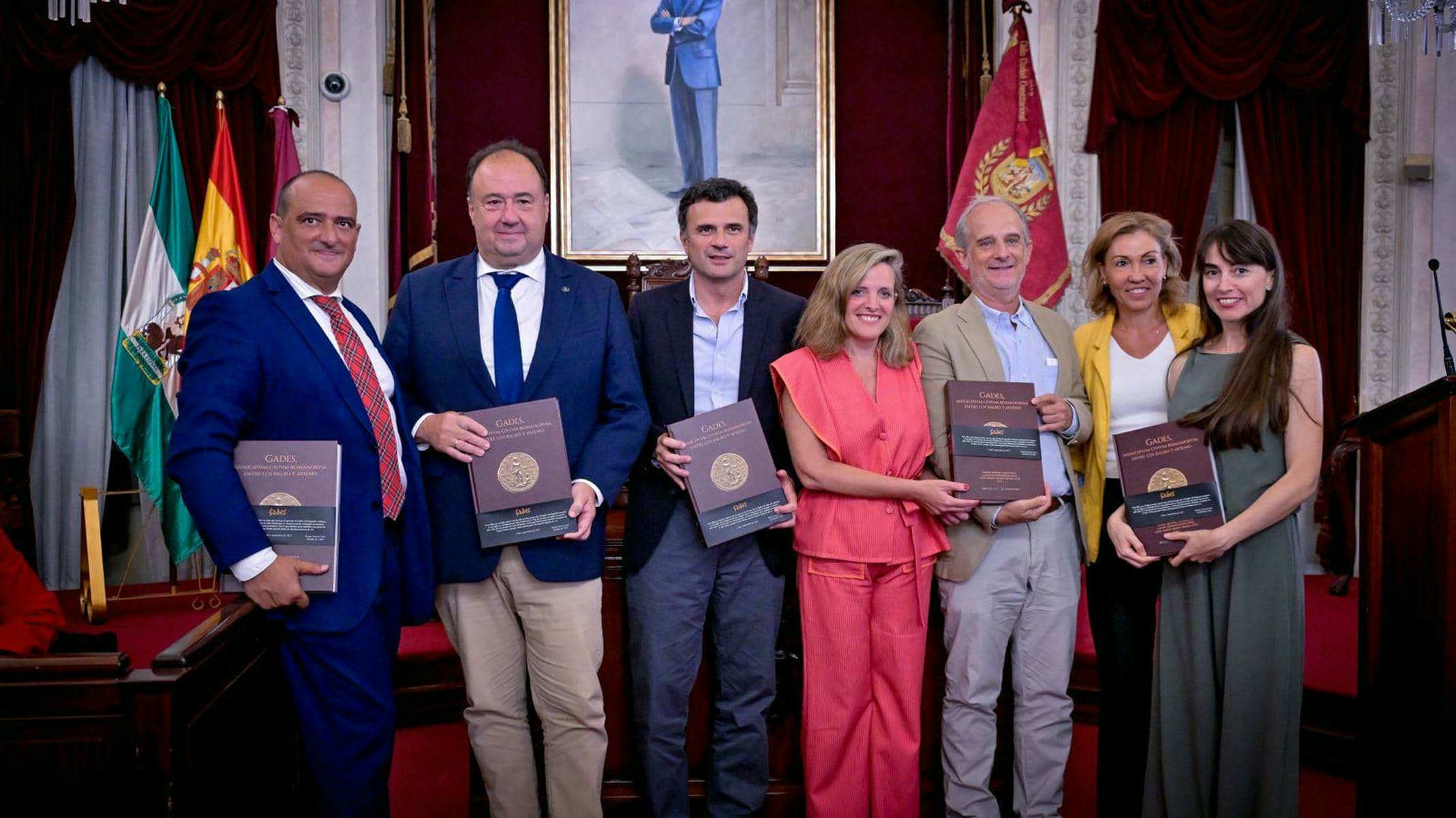 La UCA y el Ayuntamiento de Cádiz presentan la monografía  oficial sobre la Gades romana.