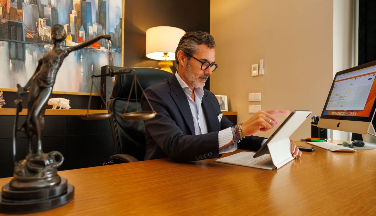 Roberto Carlos Garcia abogado  3