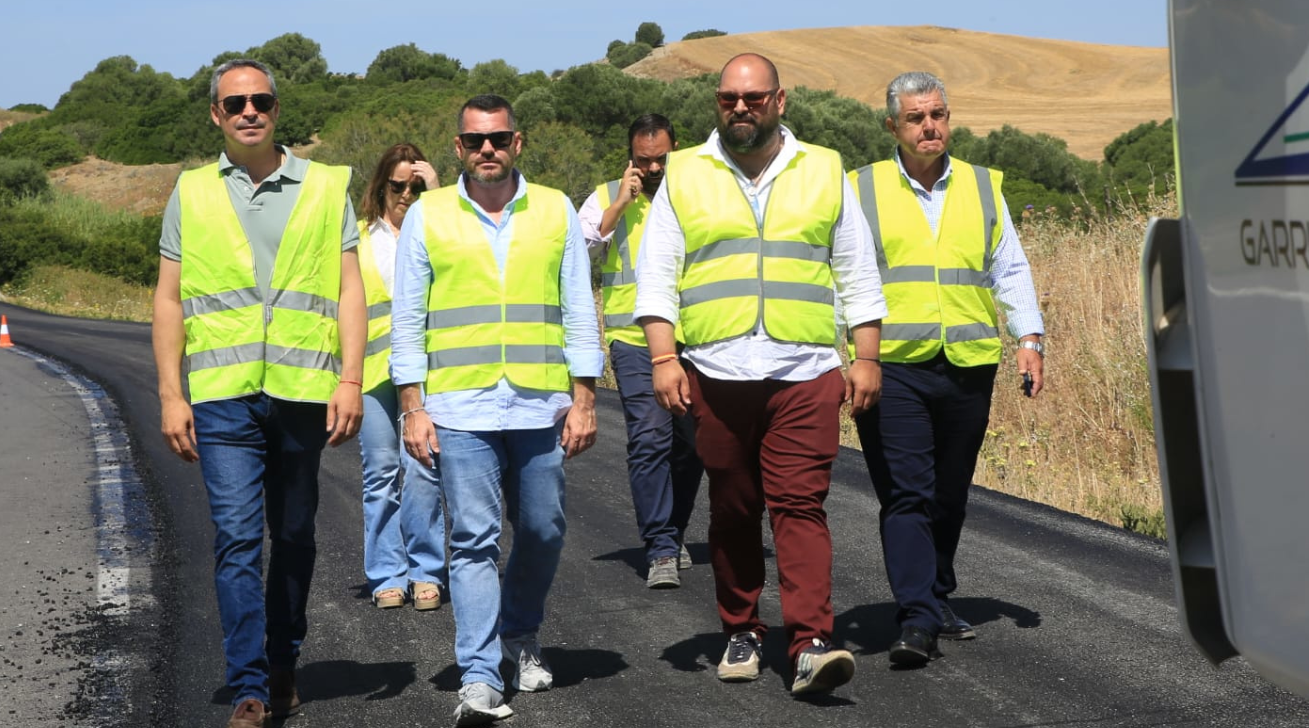 La Diputación invertirá 3,3 millones en la senda ciclopeatonal de Conil. La Diputación invertirá 3,3 millones en la senda ciclopeatonal de Conil.