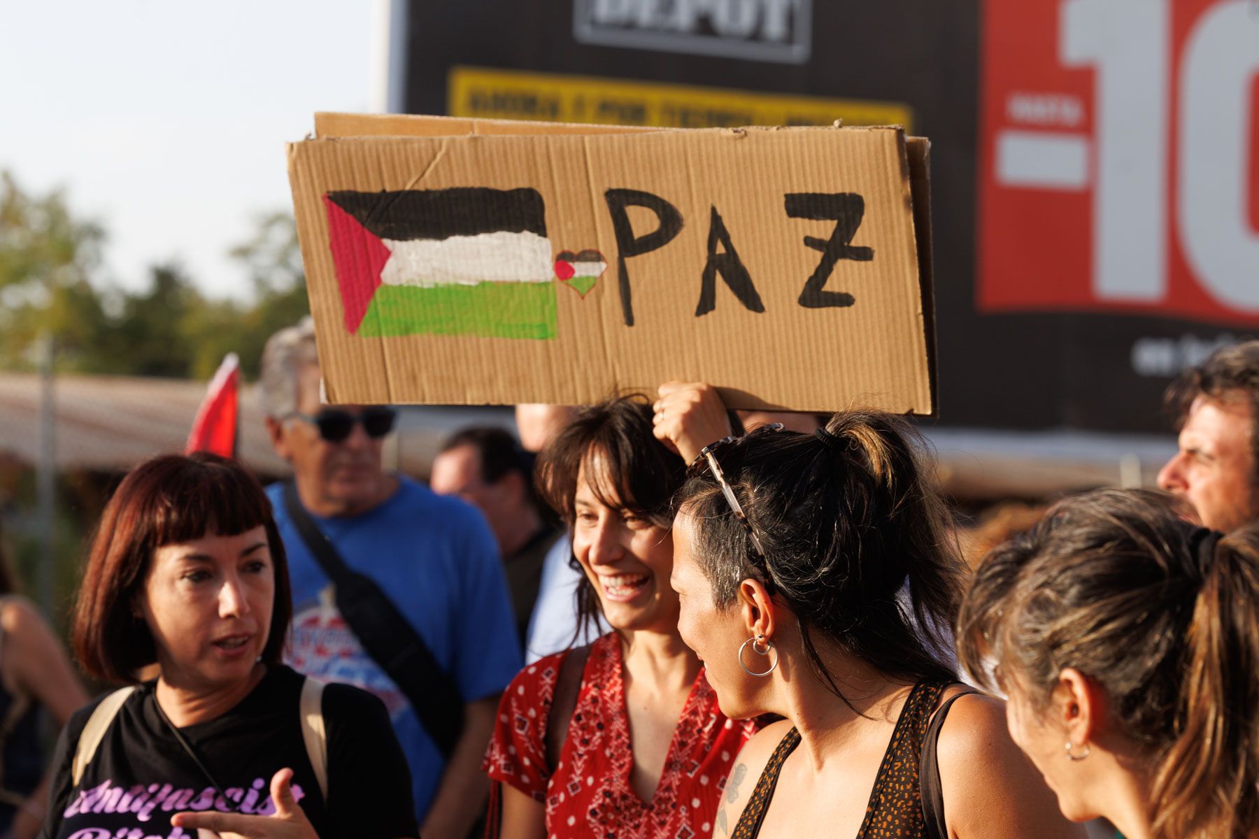 Jerez llena las calles para exigir el fin del genocidio en la Franja de Gaza. Jerez llena las calles para exigir el fin del genocidio en la Franja de Gaza.