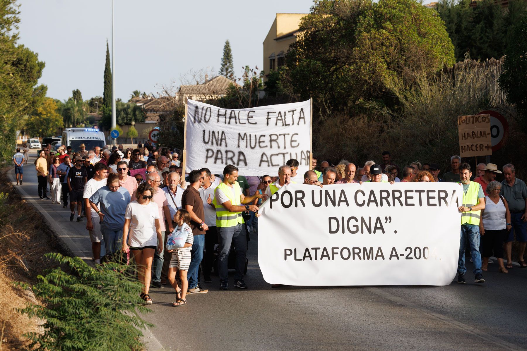 Una protesta de los vecinos de la A-2004 el pasado mes de septiembre.