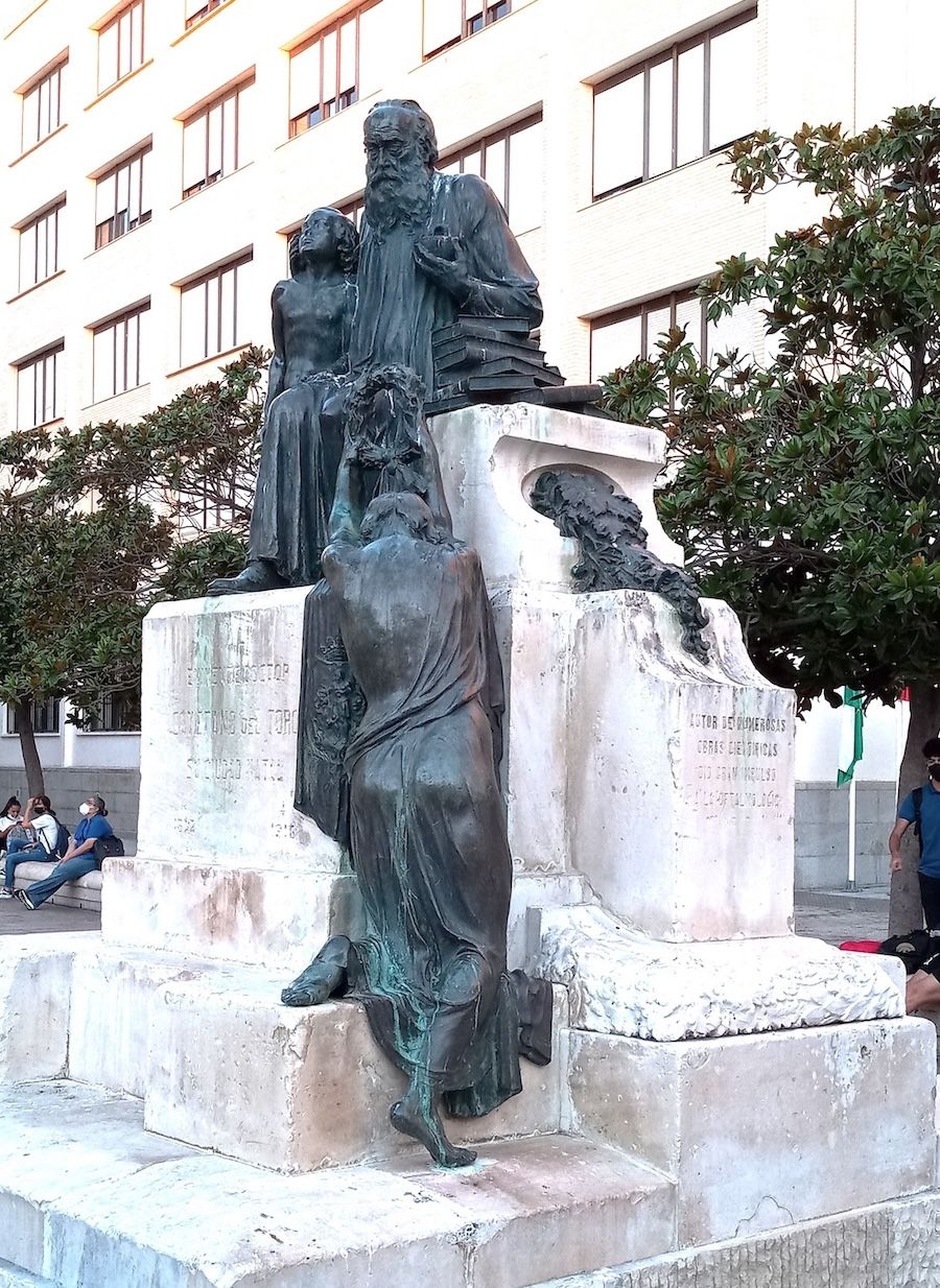 1 Monumento Cayetano del Toro ubicación actual