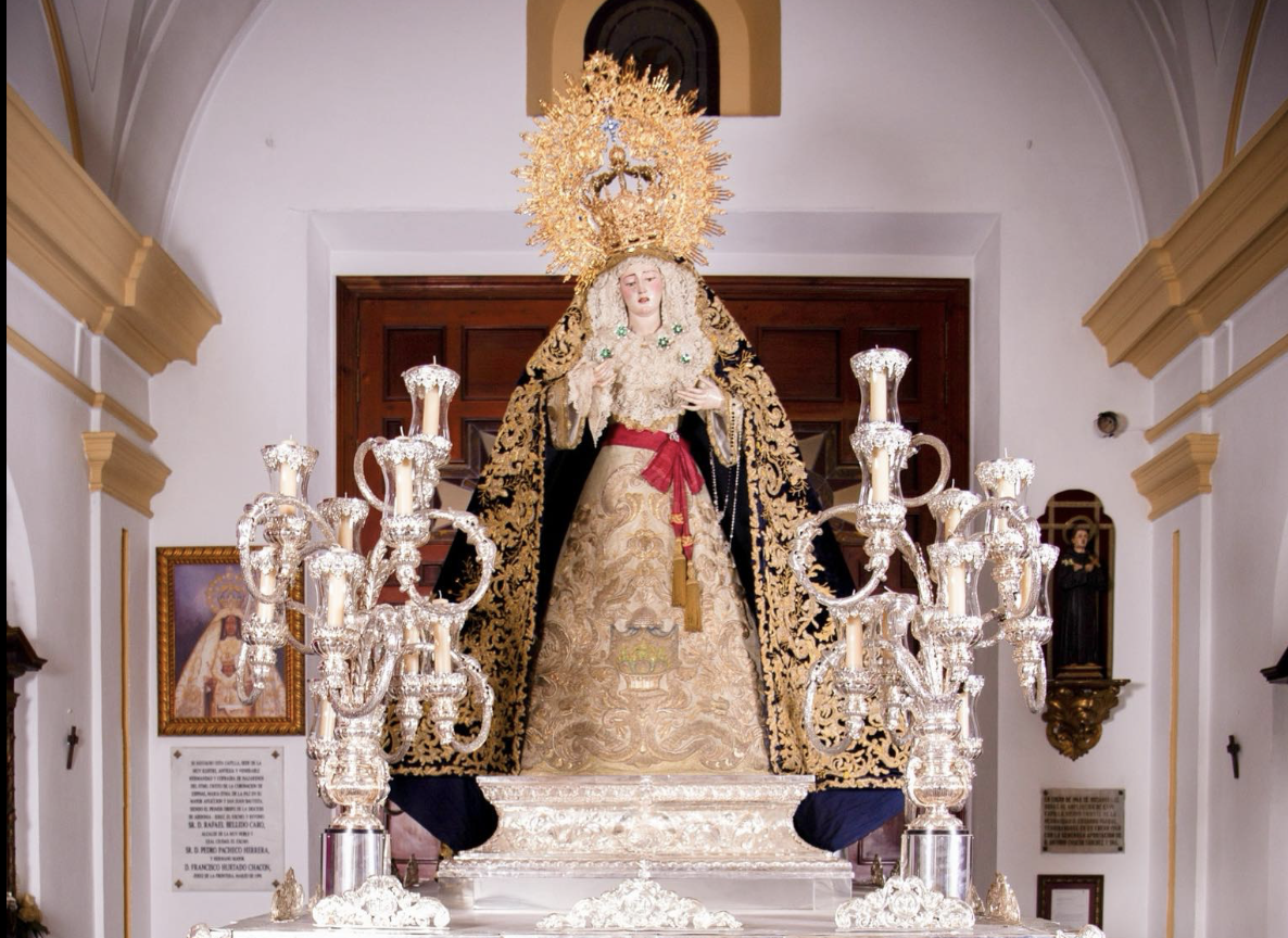 La Virgen de la Paz ubicada en las andas en las que saldrá este sábado. 