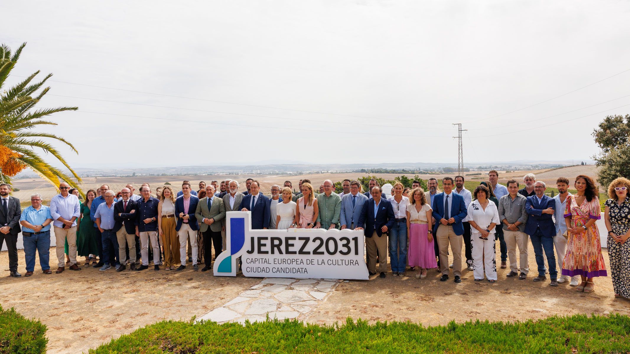 Foto de los alcaldes, alcaldesas y concejales de la provincia de Cádiz en torno a Jerez 2031.