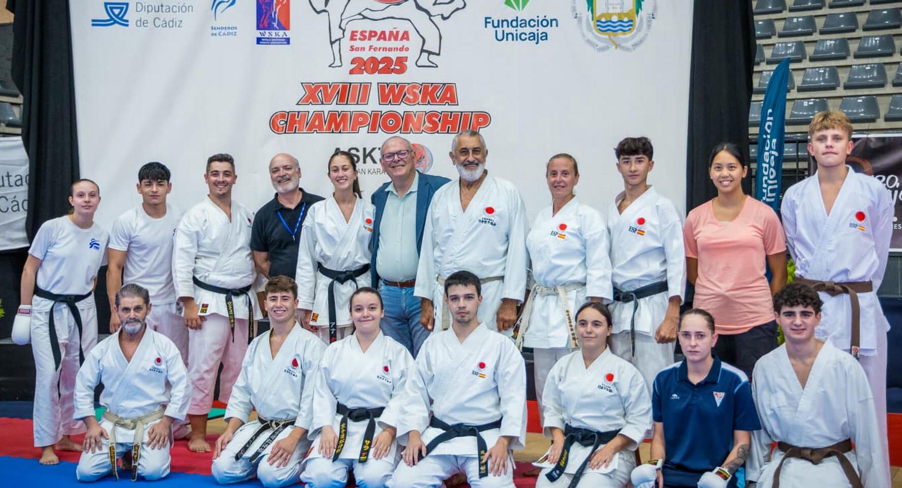 El Campeonato Mundial de Karatedo Shotokan reúne en el Pabellón Manolo Prado a 800 deportistas.