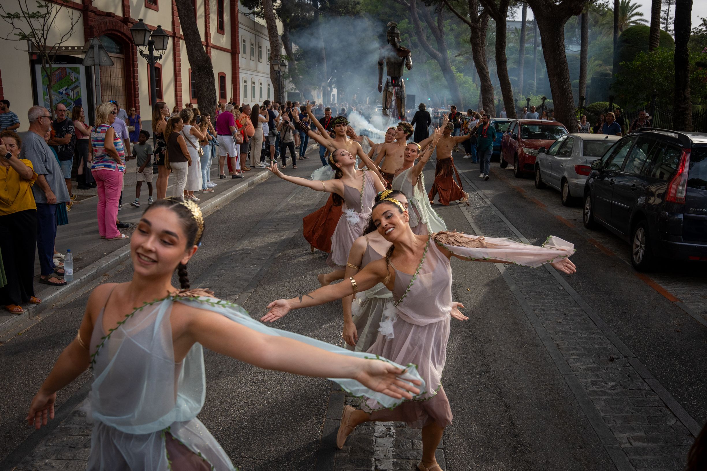 El espectacular viaje en el tiempo de Cádiz  así ha vuelto a ser Gades 13