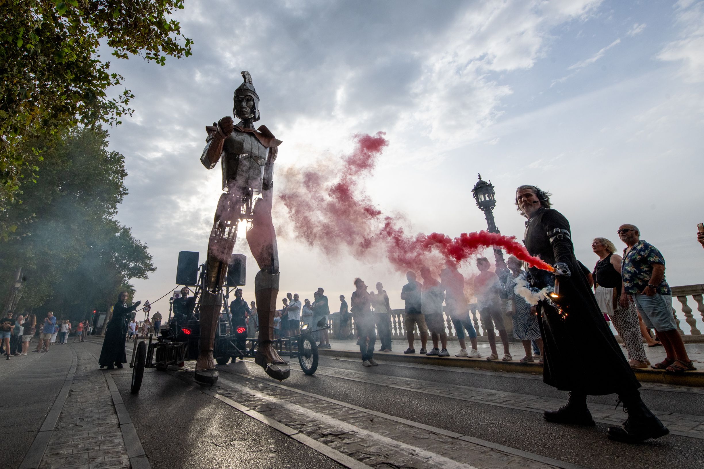 El espectacular viaje en el tiempo de Cádiz  así ha vuelto a ser Gades 19