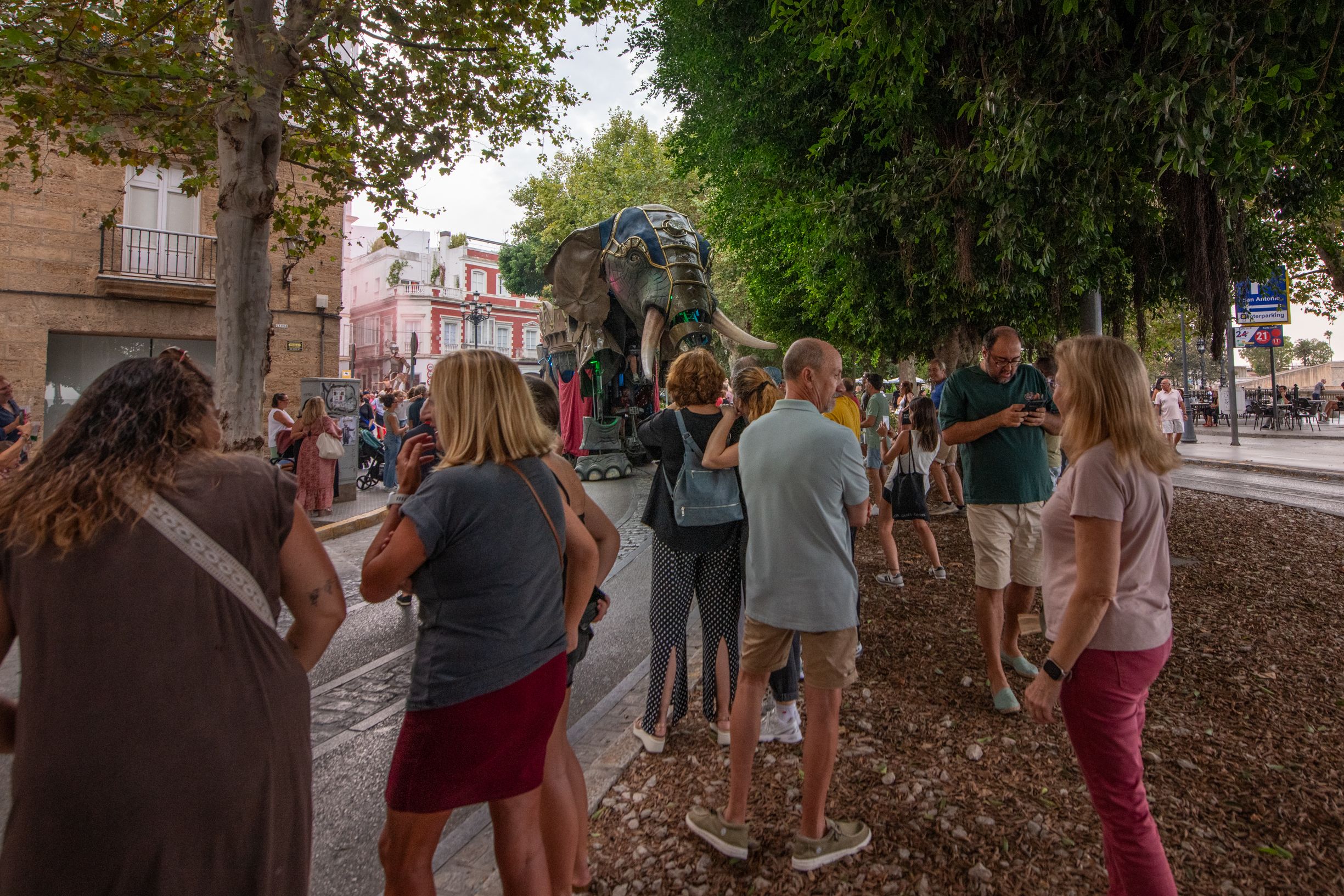 El espectacular viaje en el tiempo de Cádiz  así ha vuelto a ser Gades 22