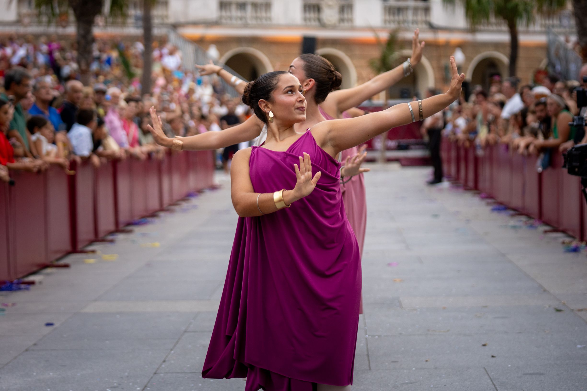 El espectacular viaje en el tiempo de Cádiz  así ha vuelto a ser Gades 27