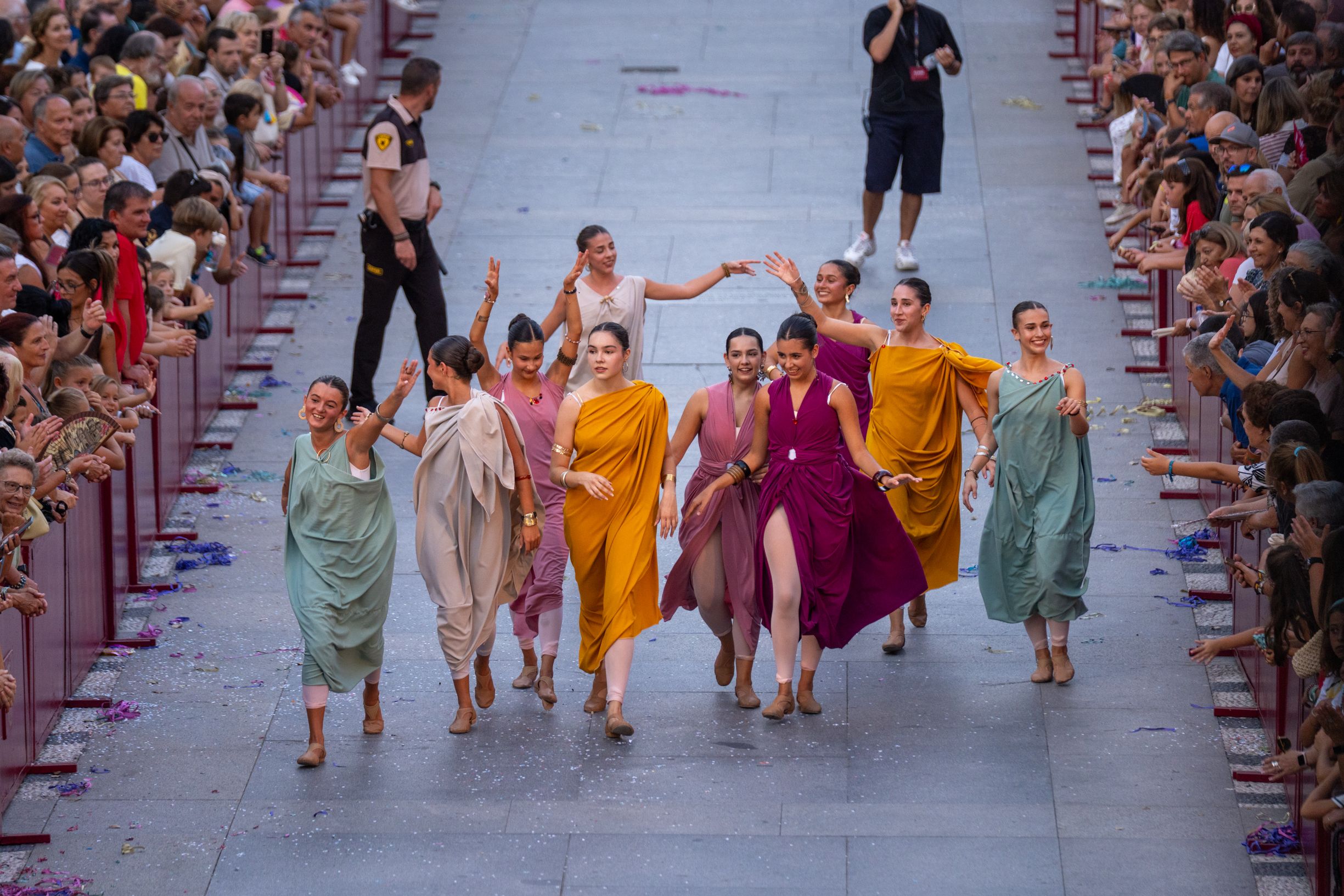 El espectacular viaje en el tiempo de Cádiz  así ha vuelto a ser Gades 37
