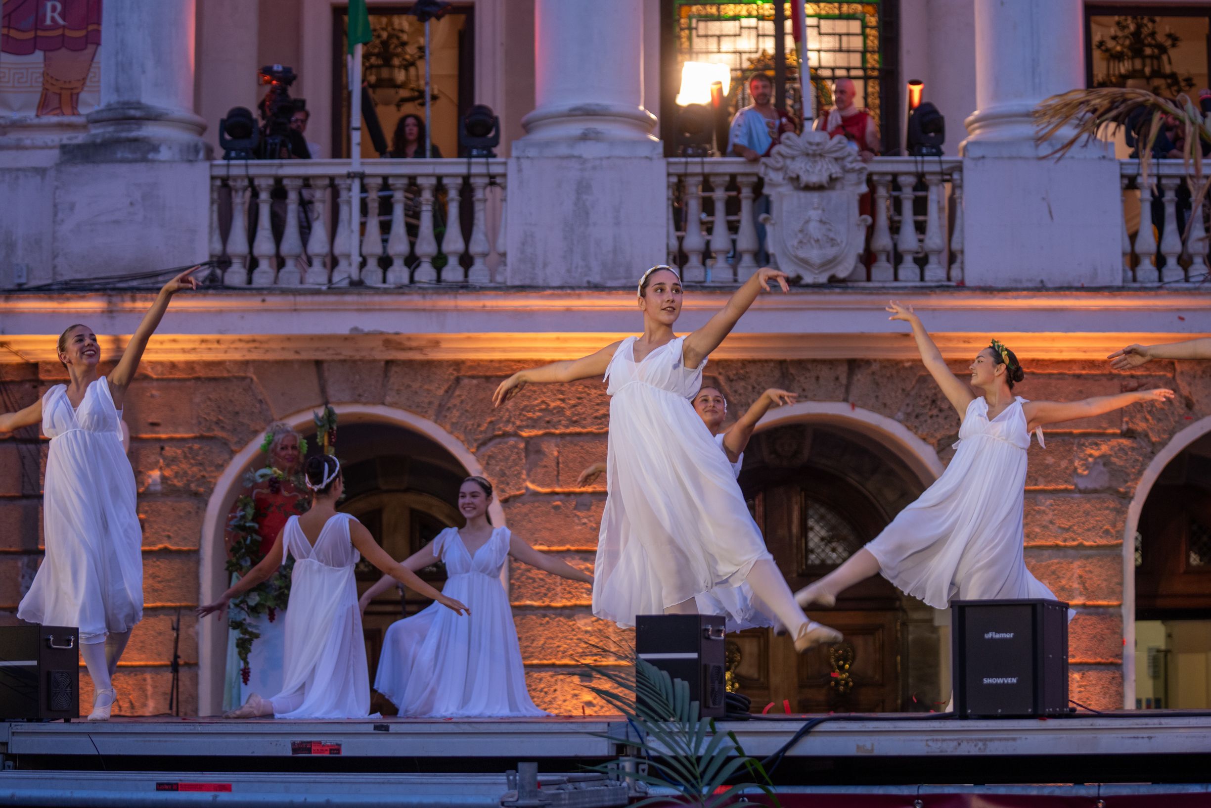 El espectacular viaje en el tiempo de Cádiz  así ha vuelto a ser Gades 47