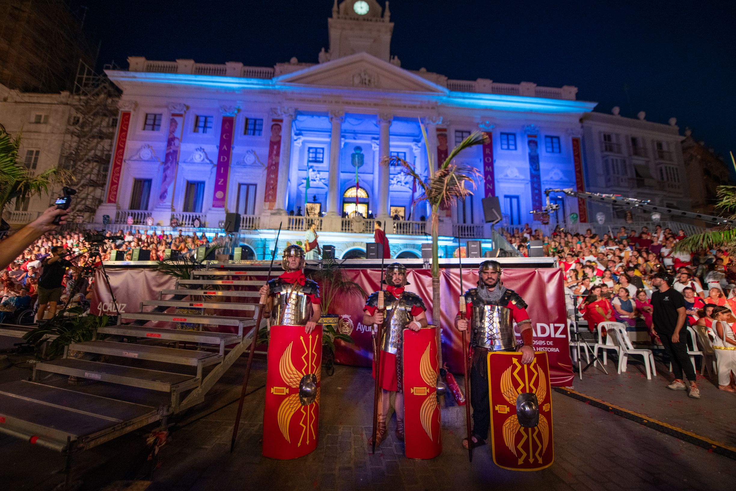 El espectacular viaje en el tiempo de Cádiz  así ha vuelto a ser Gades 74