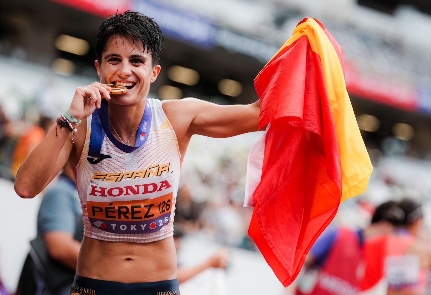 María Pérez, campeona mundial de atletismo. María Pérez, campeona mundial de atletismo.