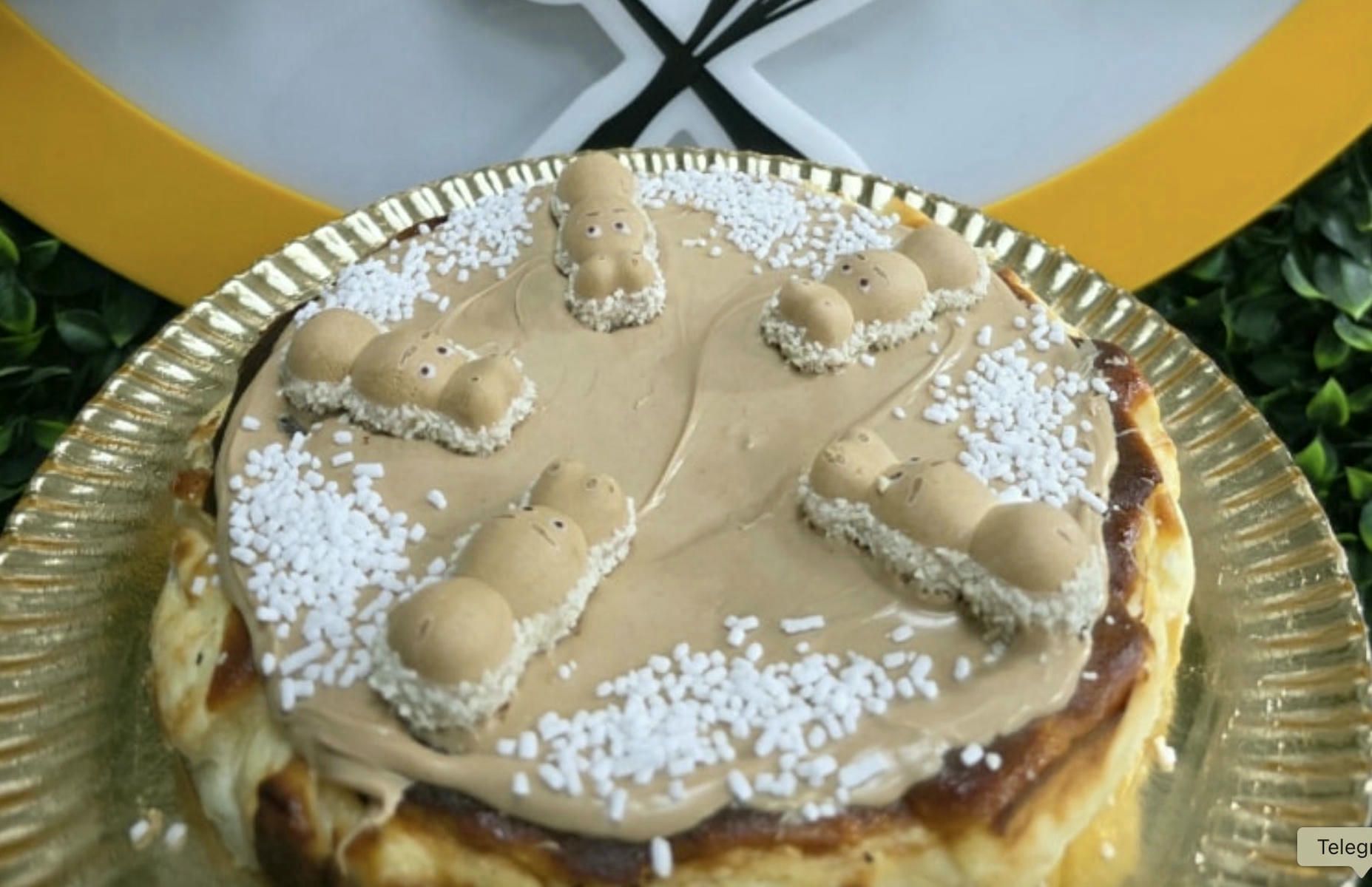 Tarta solidaria para ayudar a Abraham en el obrador La Familia de San Fernando. Tarta solidaria para ayudar a Abraham en el obrador La Familia de San Fernando.