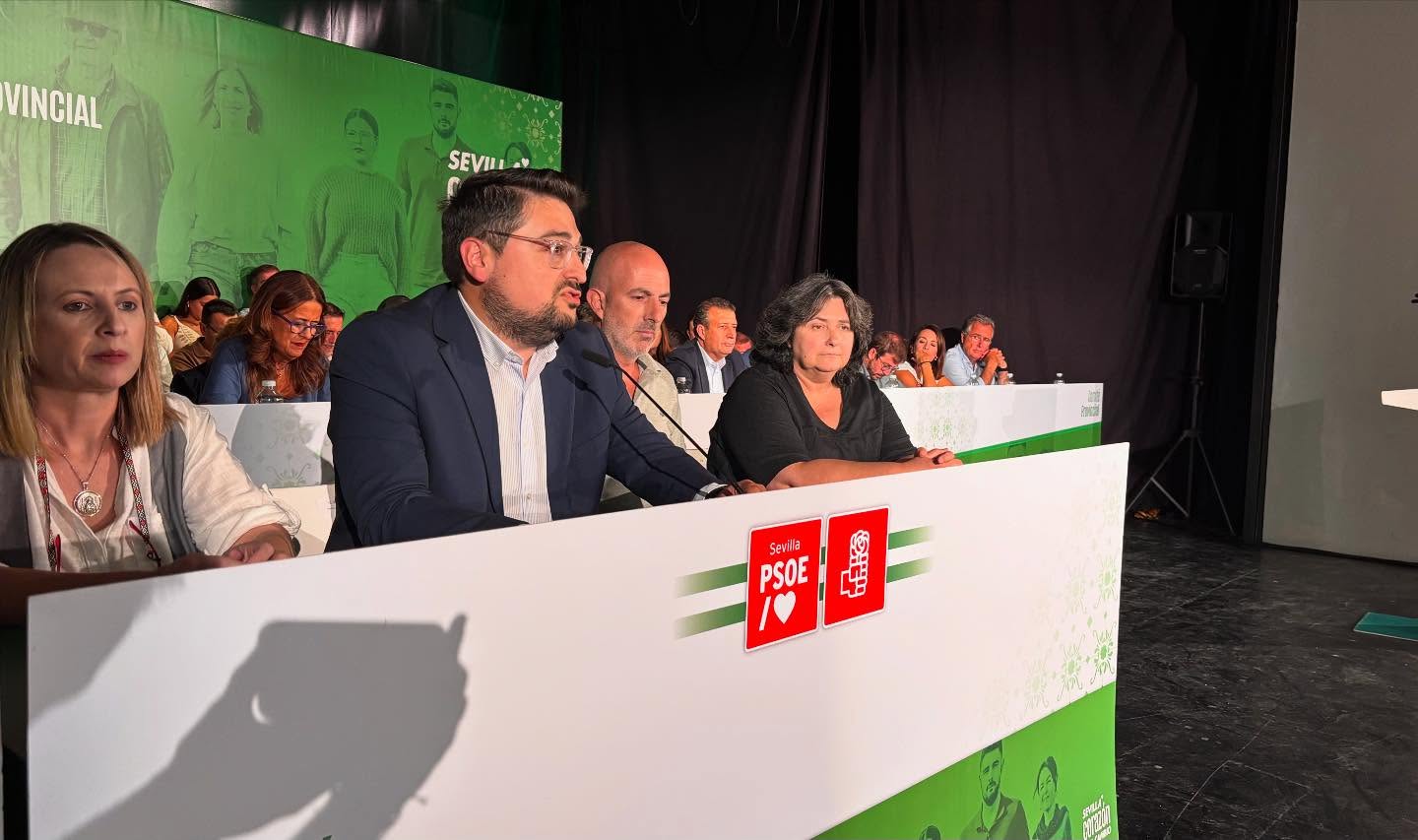 Fran Carrasco, del PSOE de Lora del Río, durante su intervención.