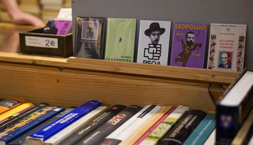 Feria del Libro 2025   Libreria de Antonio Bosch (Sevilla) FERNANDO VÁZQUEZ 00040