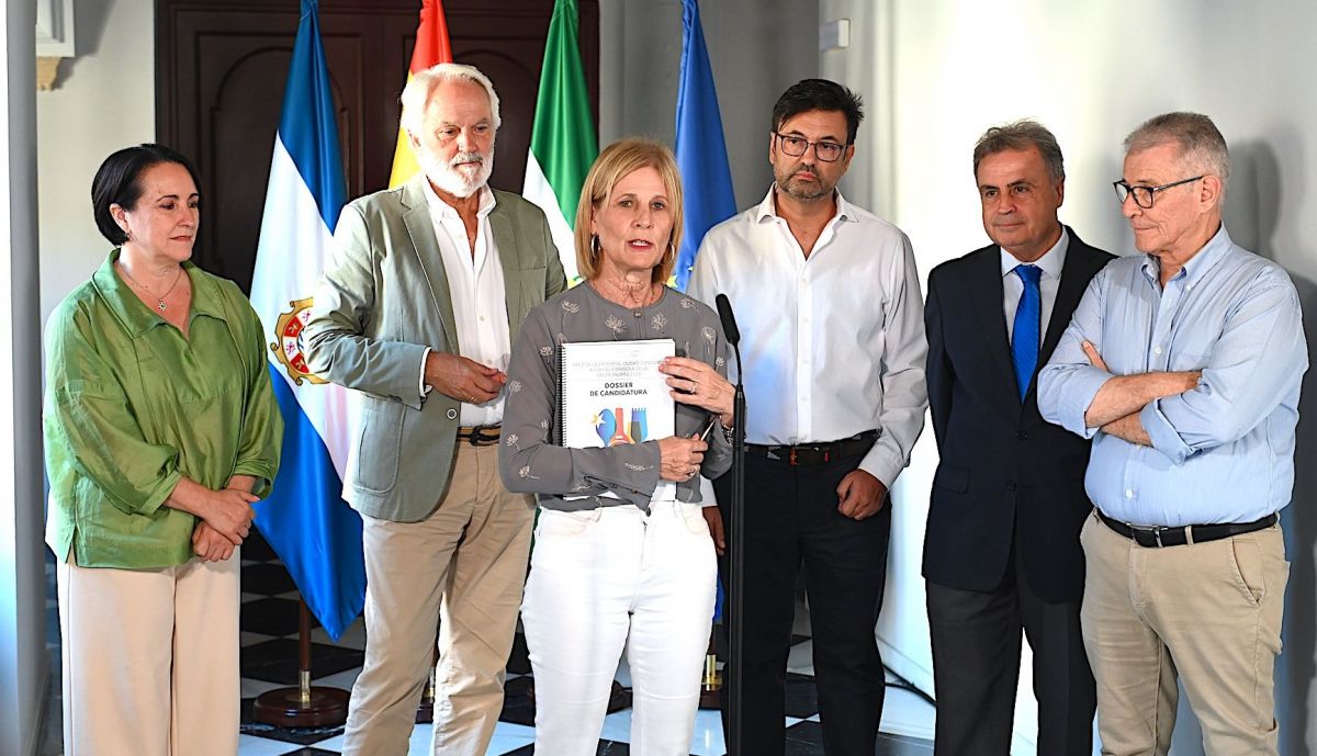 Alcaldesa   Mesa del Turismo   02