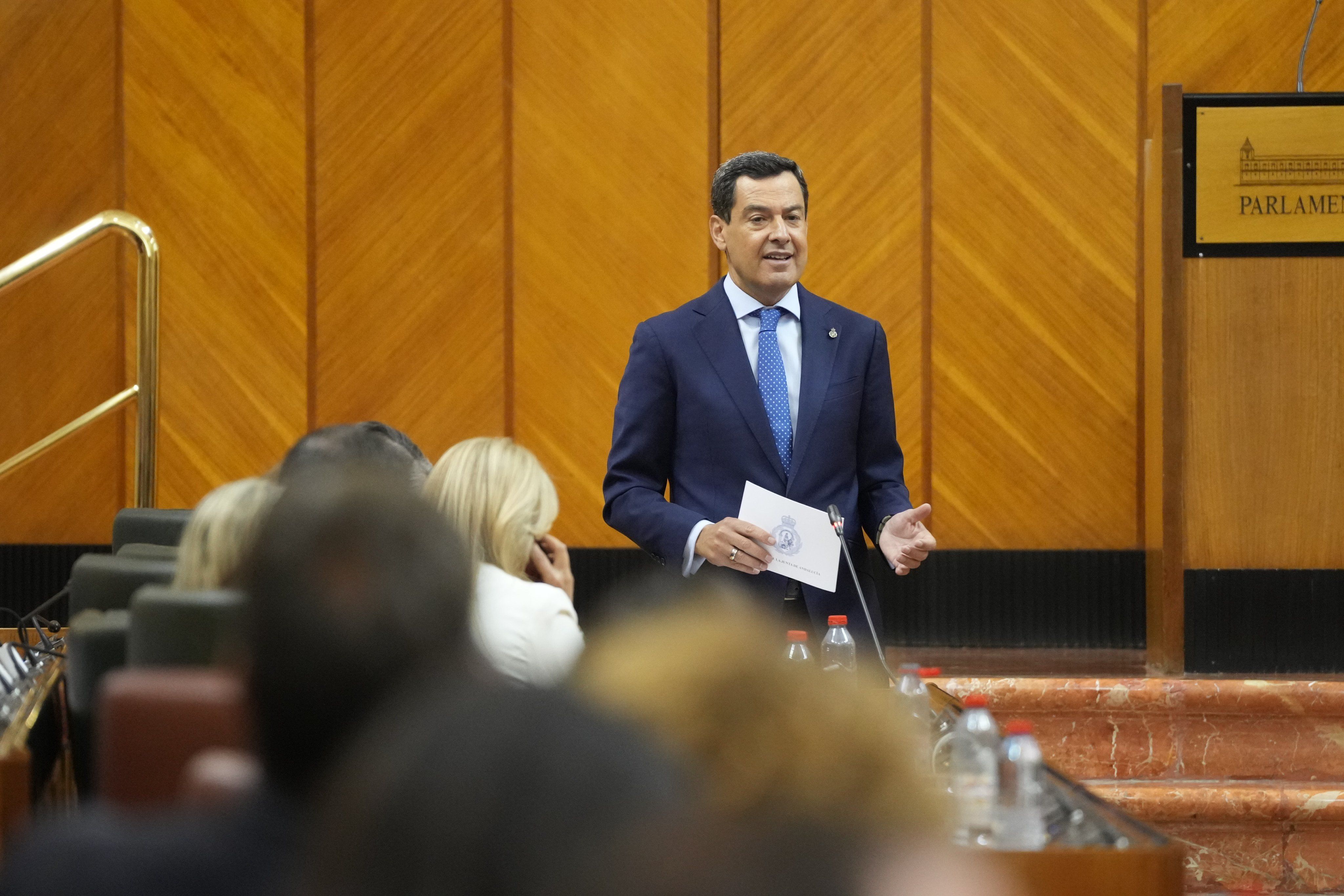 Juanma Moreno, en una imagen reciente en una seisón de control. Juanma Moreno, en una imagen reciente en una seisón de control.