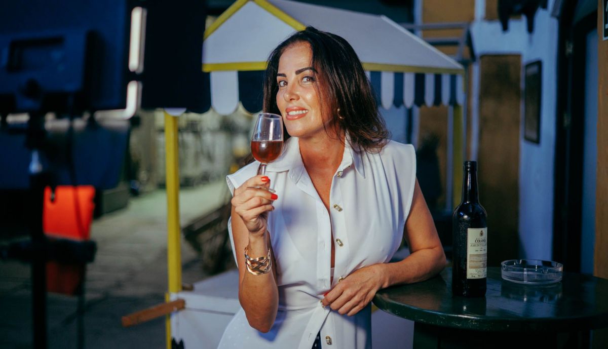 RUTH INFLUENCER VINO 3