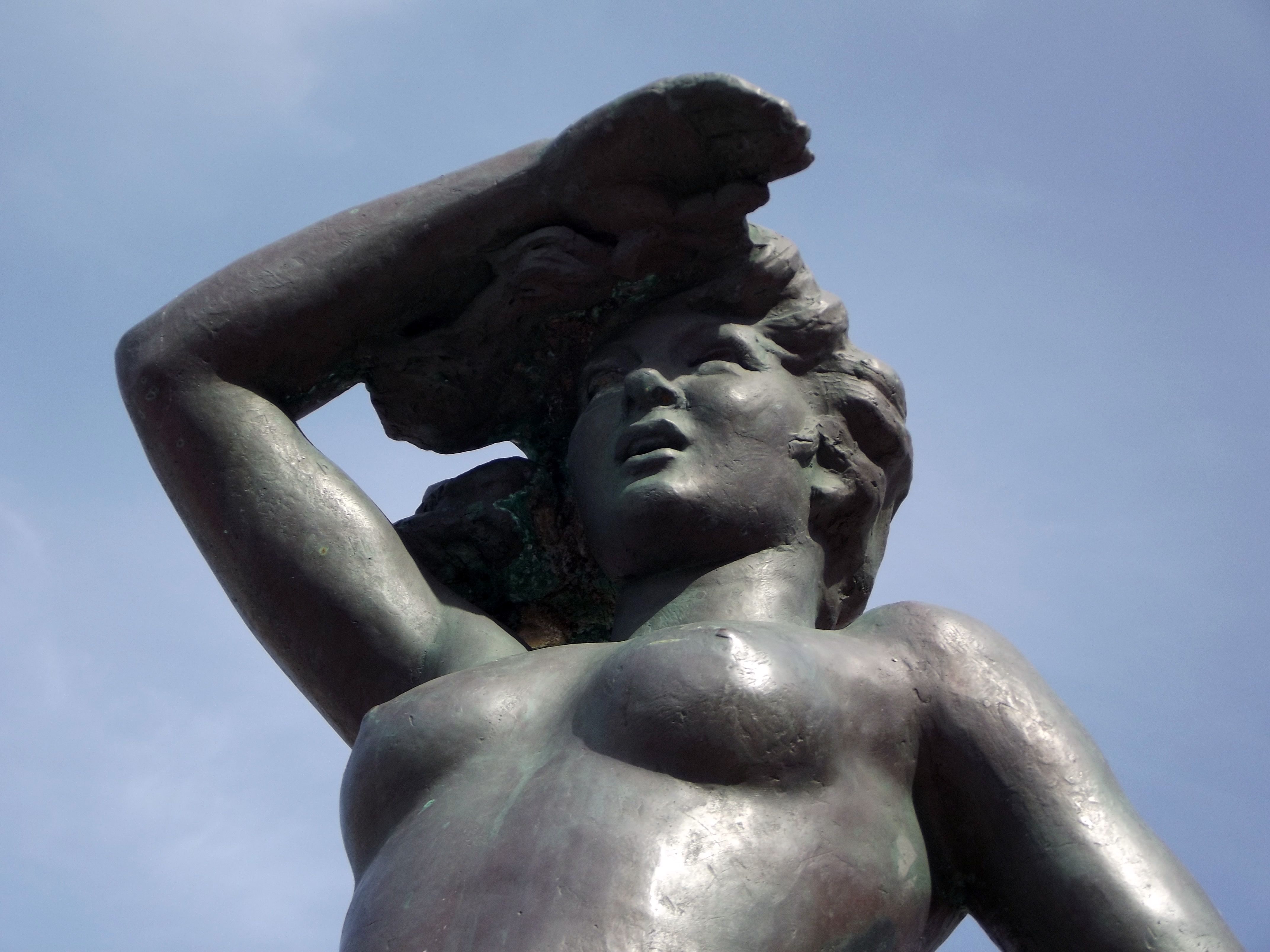 Detalle del rostro de Gades.