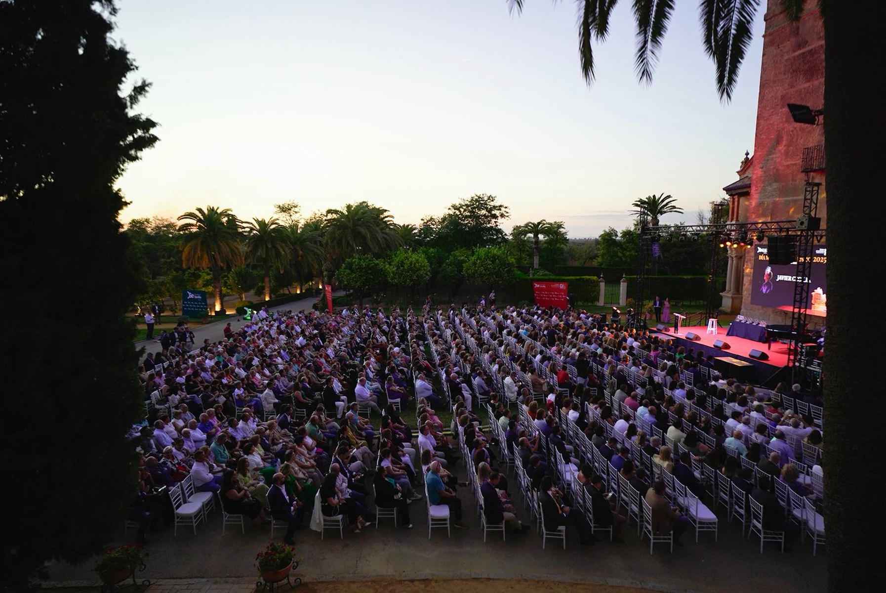 Espectacular ambiente en el Castillo de la Monclova de Fuentes de Andalucía.