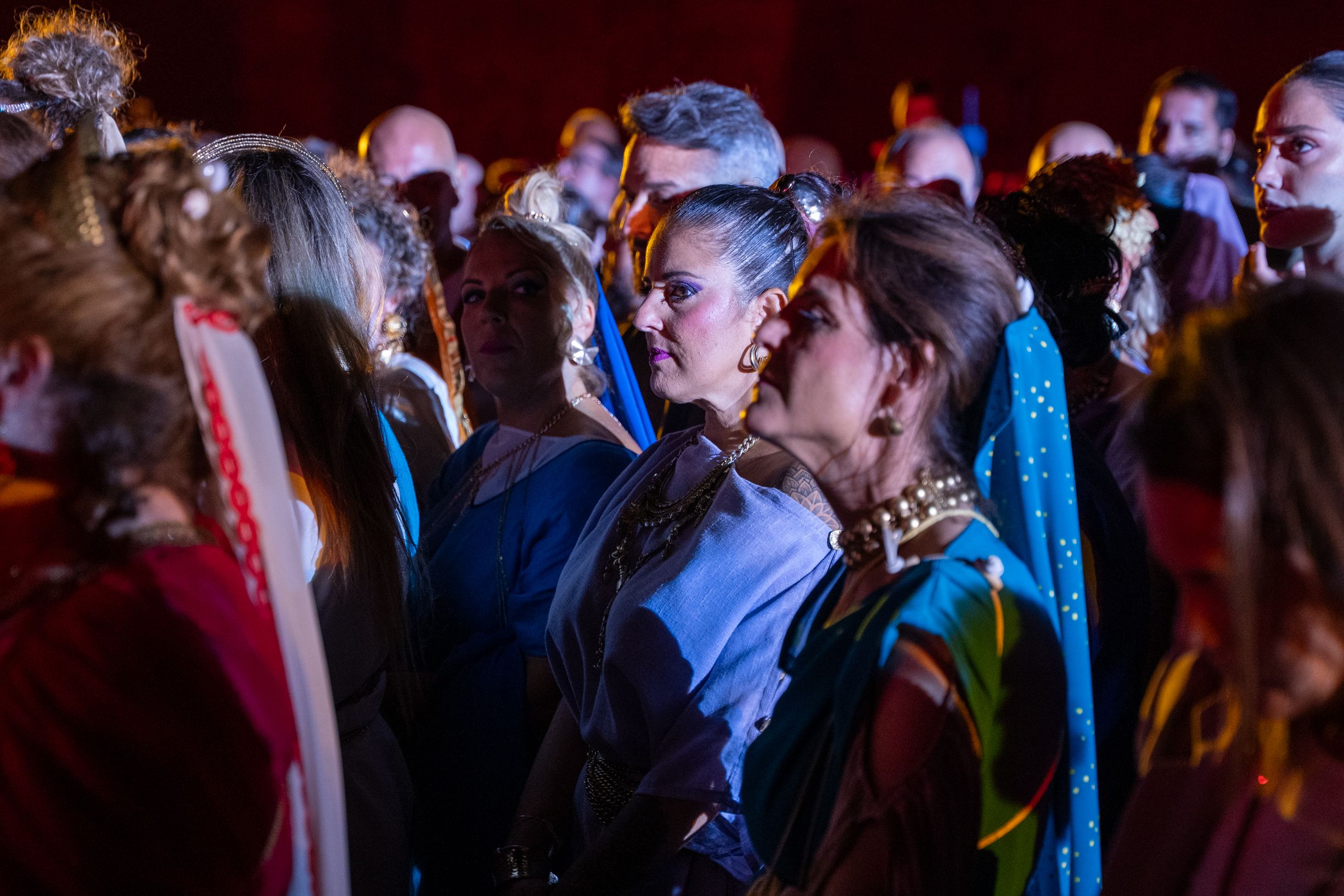 Voluntarios participantes y público abarrotaron la plaza de la Constitución.