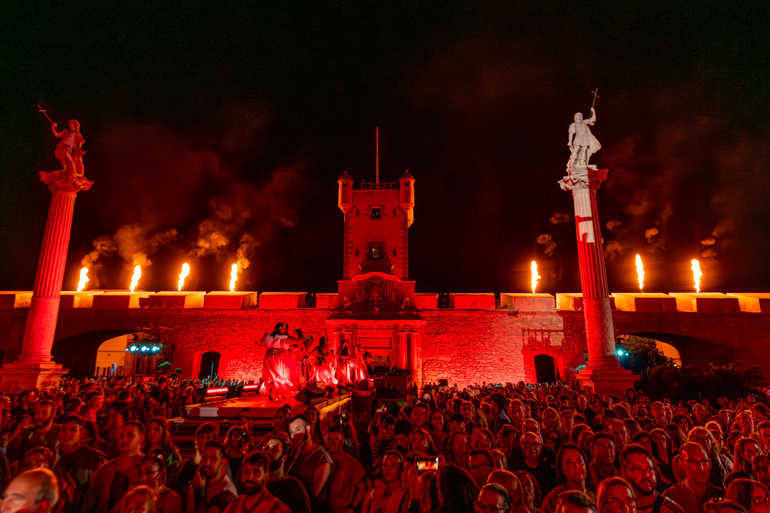 Un momento del deslumbrante recuerdo a la herencia romana de Cádiz.