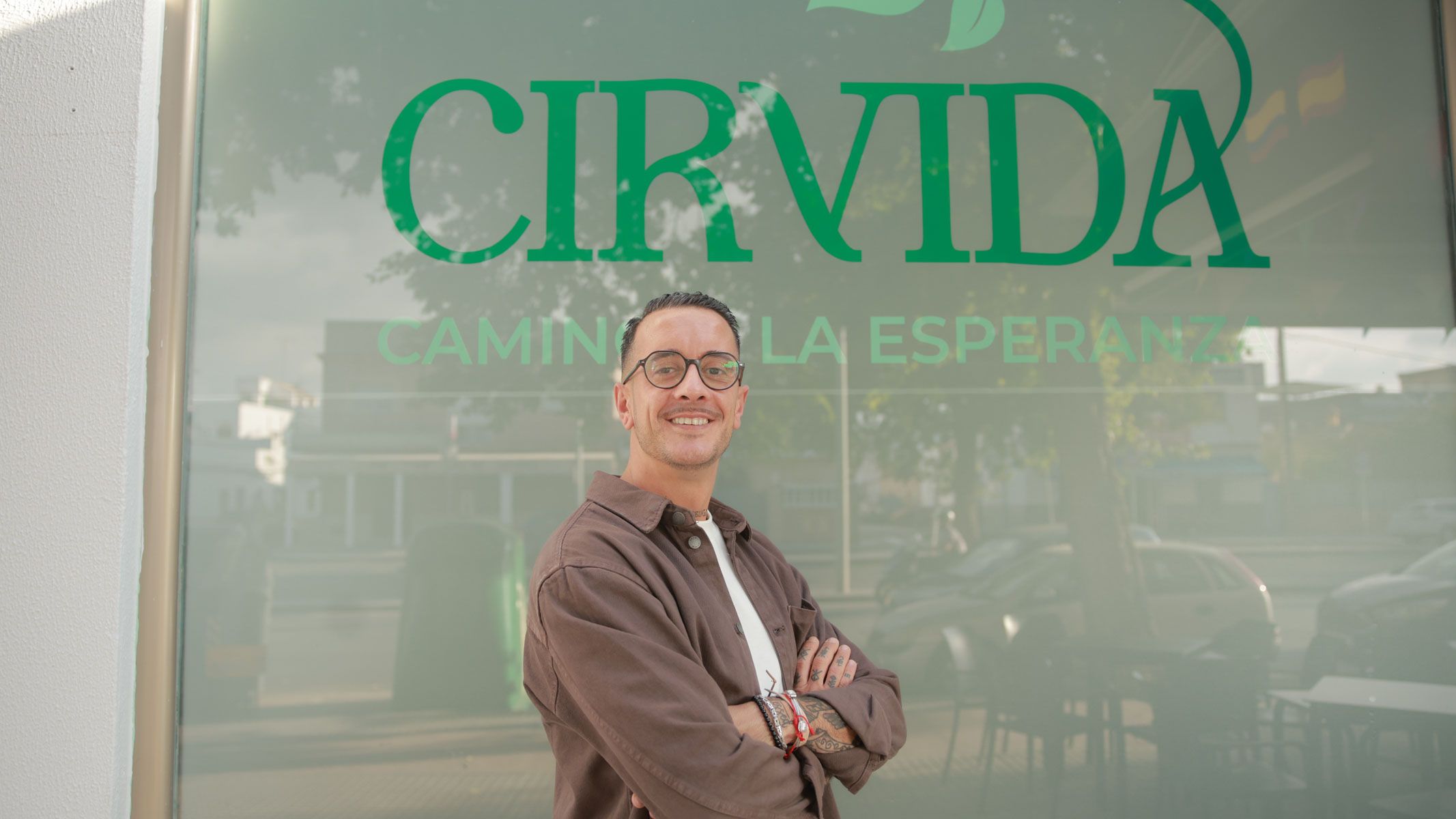 Gregorio Bello es el director del centro y terapeuta.