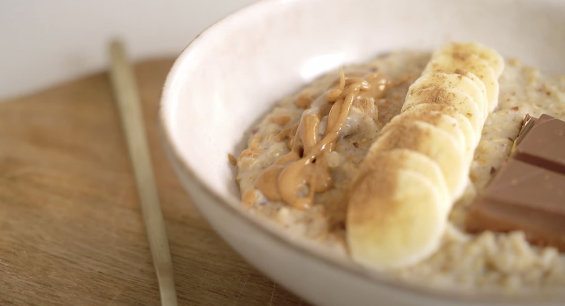 Porridge de avena, elaborado en el canal Addictedtohumus.