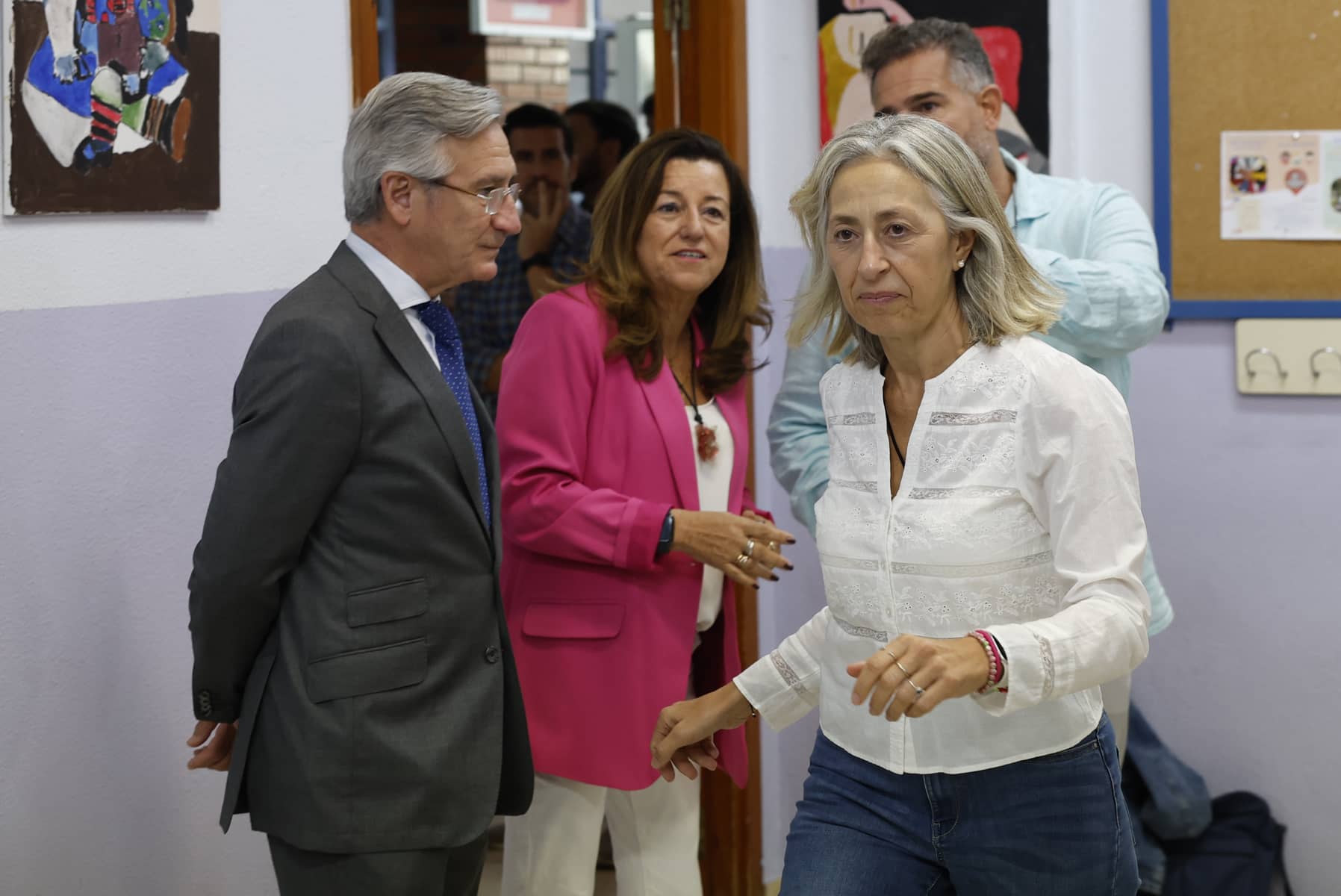 La consejera de Salud, Rocío Hernández, este martes en un acto en un colegio sobre vacunación infantil.