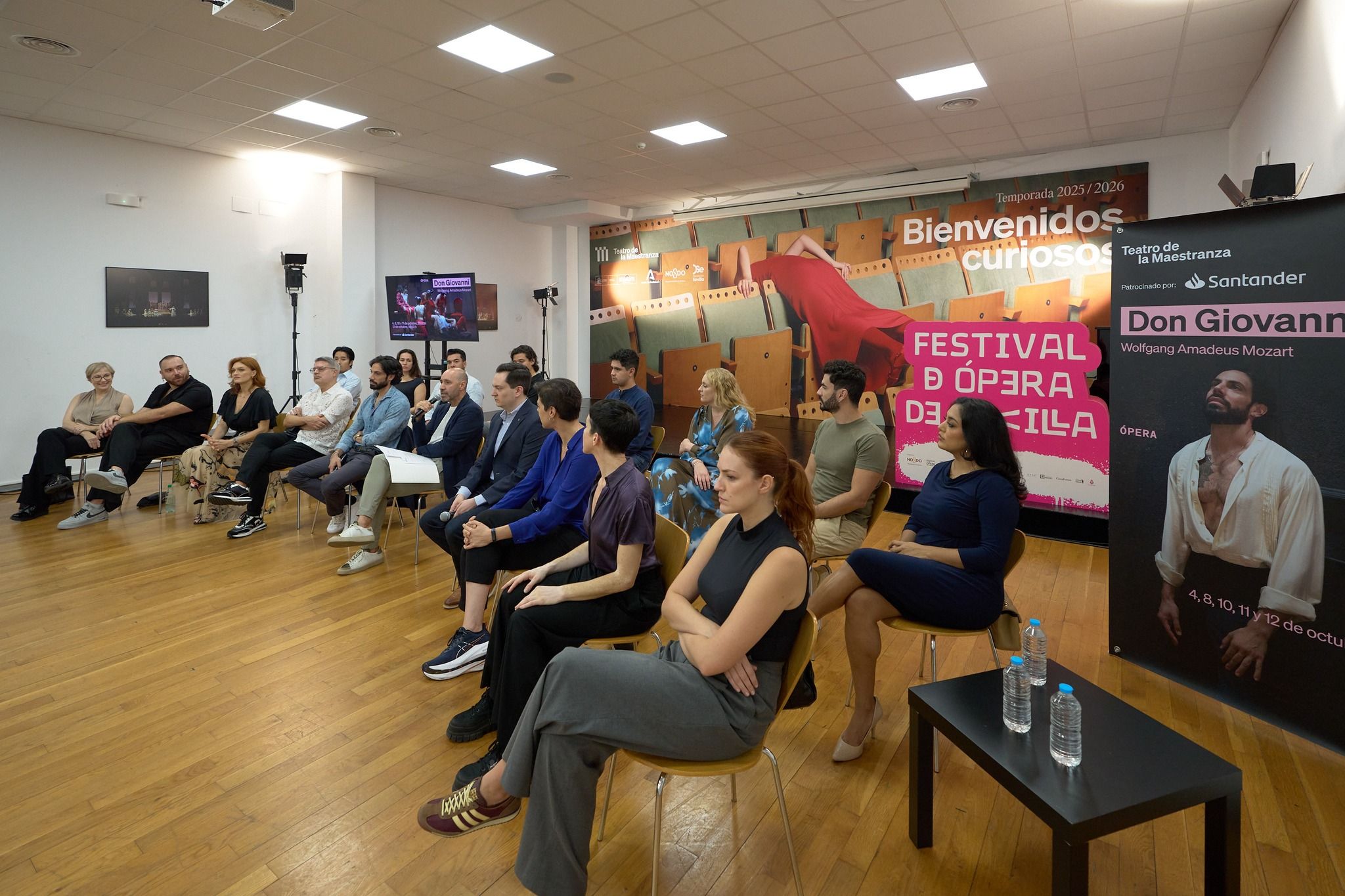 La ópera de Mozart abre temporada lírica en el Maestranza con una puesta en escena de Cecilia Ligorio que refleja el laberinto interior del personaje.