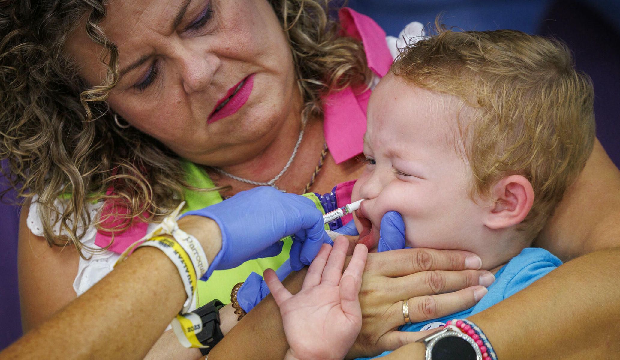 La campaña de vacunación contra la gripe arranca este martes en Andalucía.