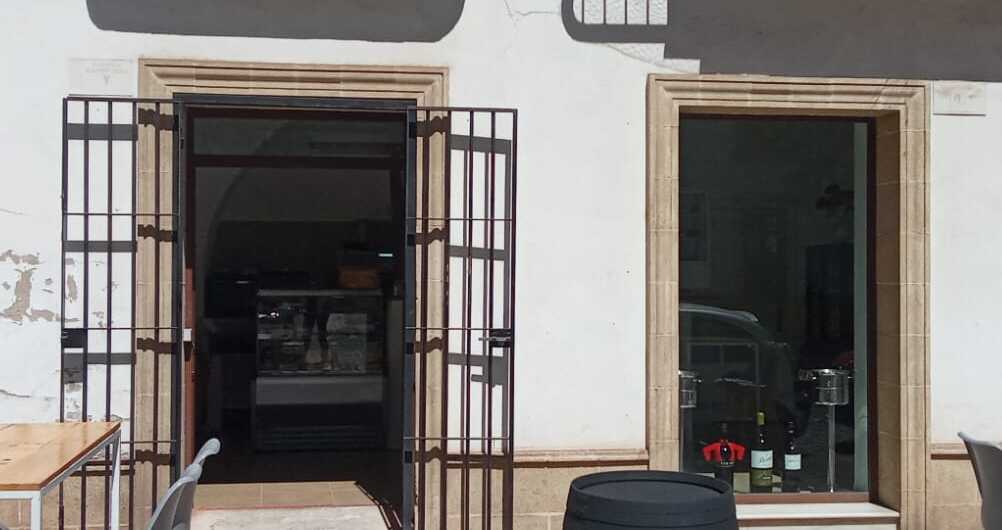 La fachada del establecimiento jerezano.