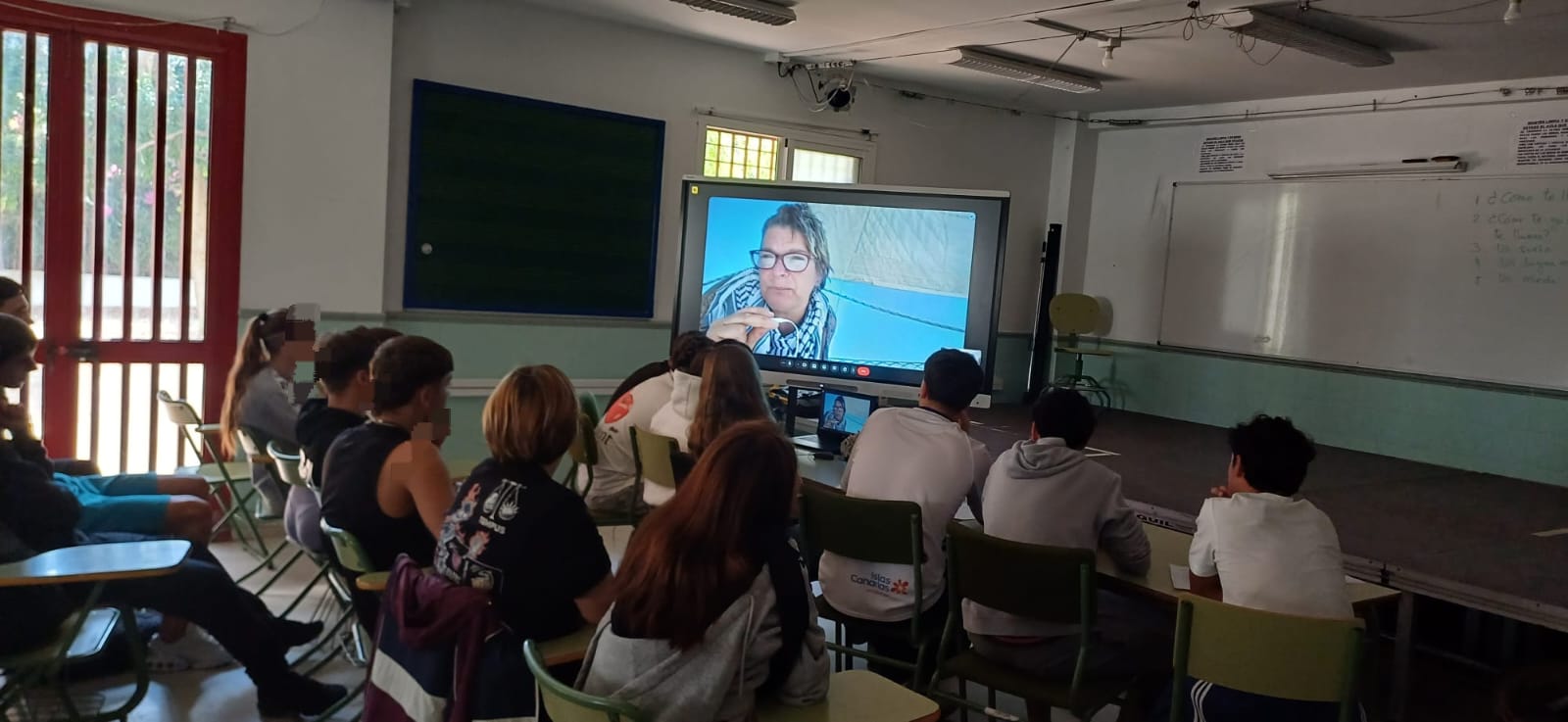 Una de las charlas por videollamada con un centro educativo.