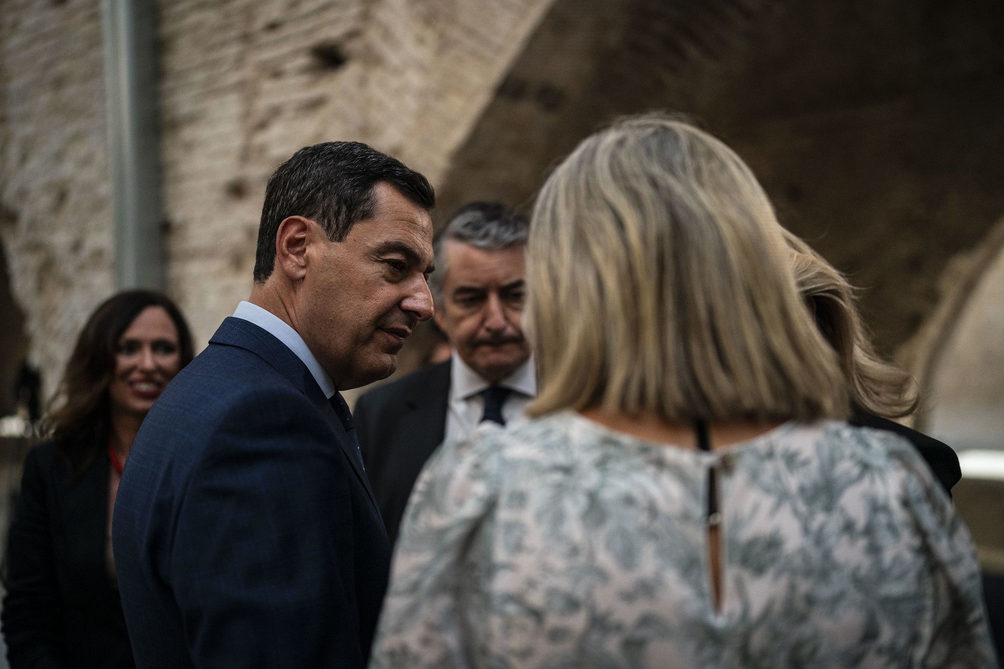 Juanma Moreno junto a la consejera este miércoles.