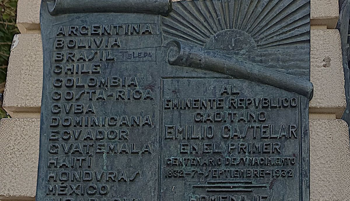 7 Placa homenaje consules iberoamericanos a D. E. Castelar, 1932