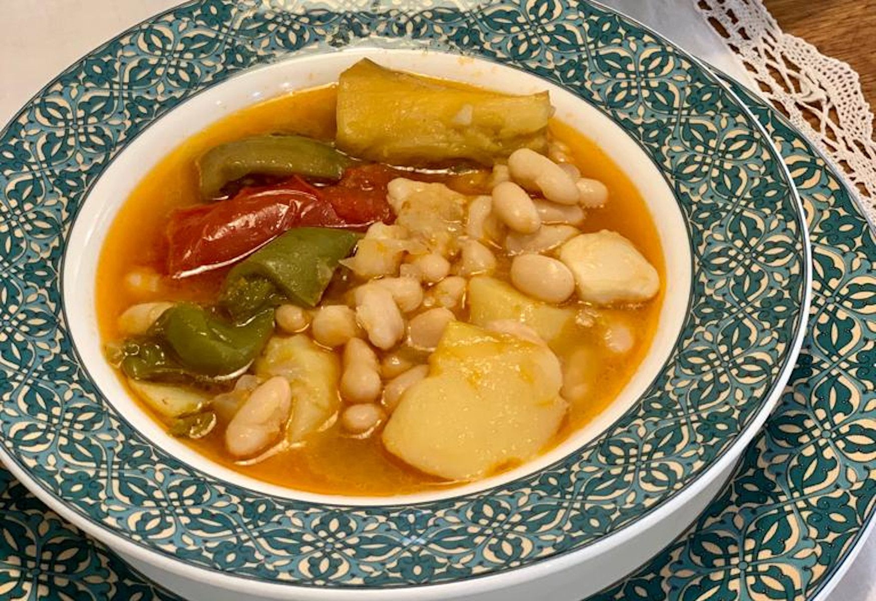 Potaje de habichuelas con berenjena.
