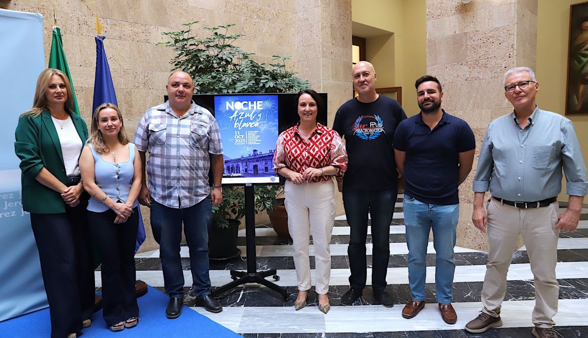 Nela presenta Noche Azul y Blanca 4