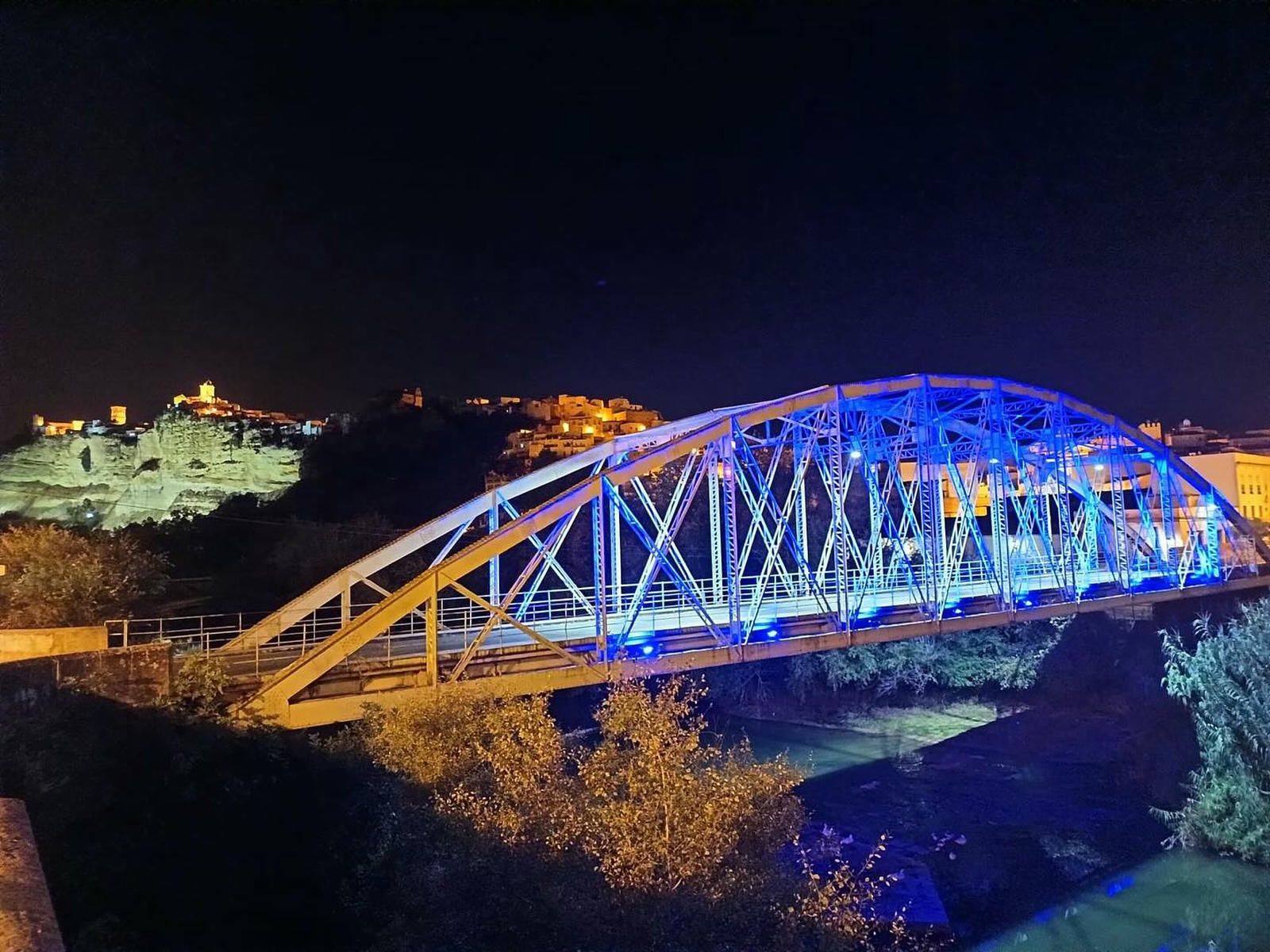 Imagen del Puente de San Miguel, con Arcos al fondo. Imagen del Puente de San Miguel, con Arcos al fondo.