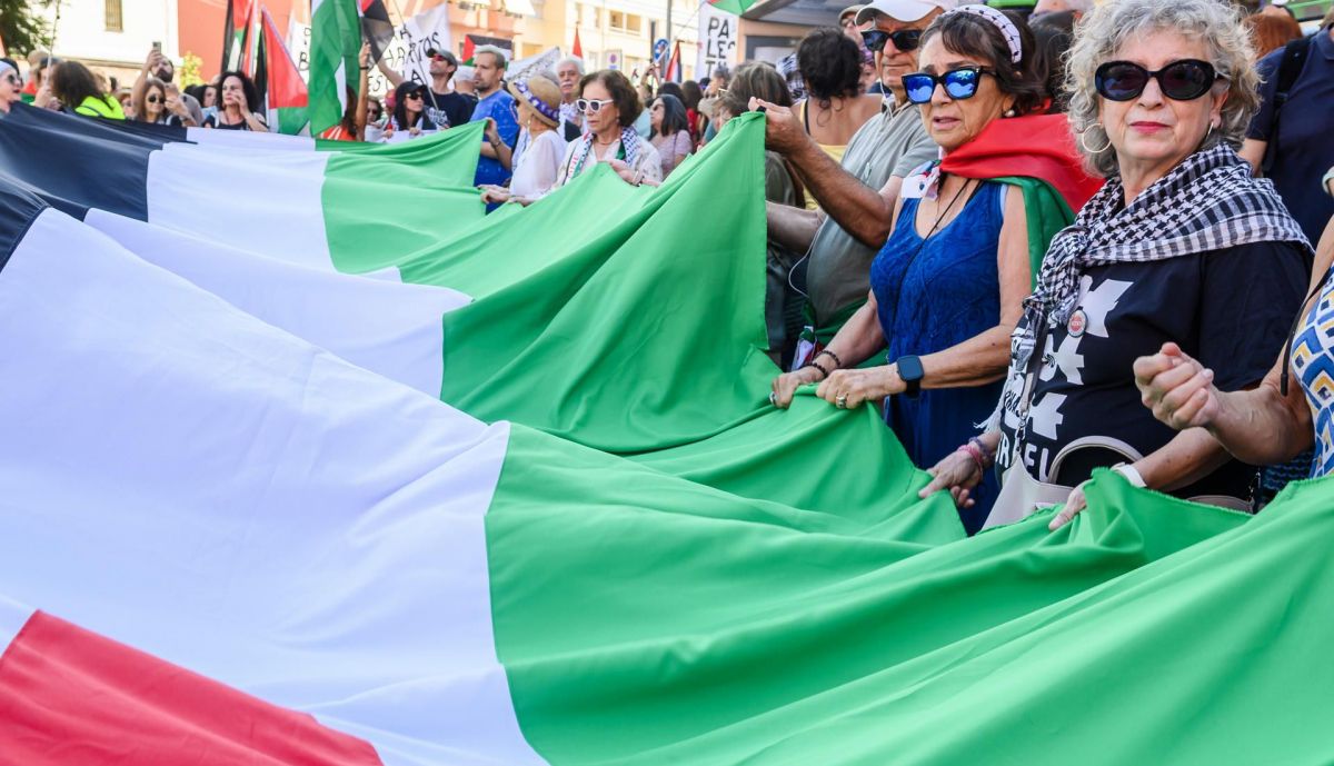 27e1e4f5af116b08857ff6022c87afe4980f9ad2w