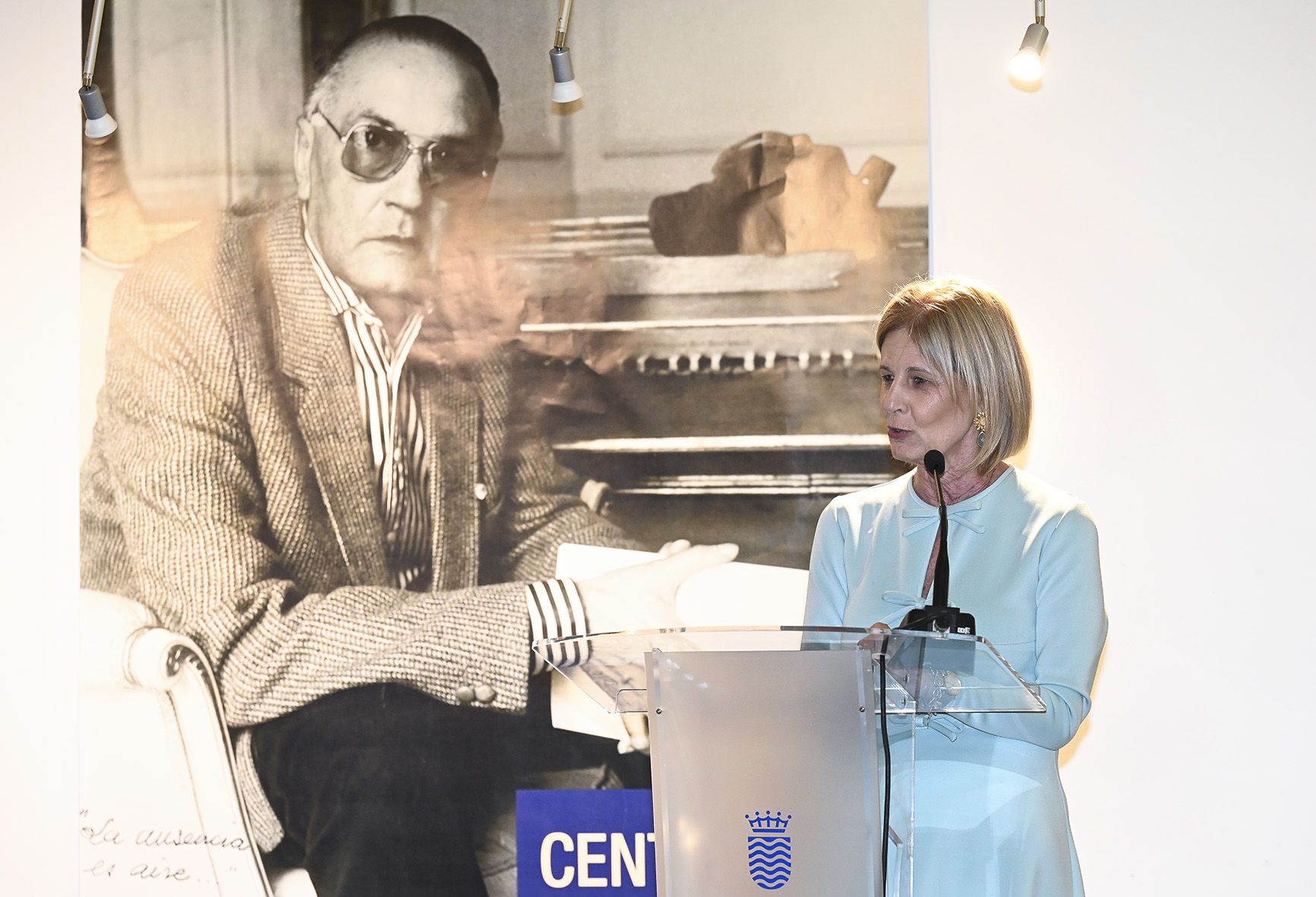 La alcaldesa María José García-Pelayo, en el homenaje a Antonio Gallardo.