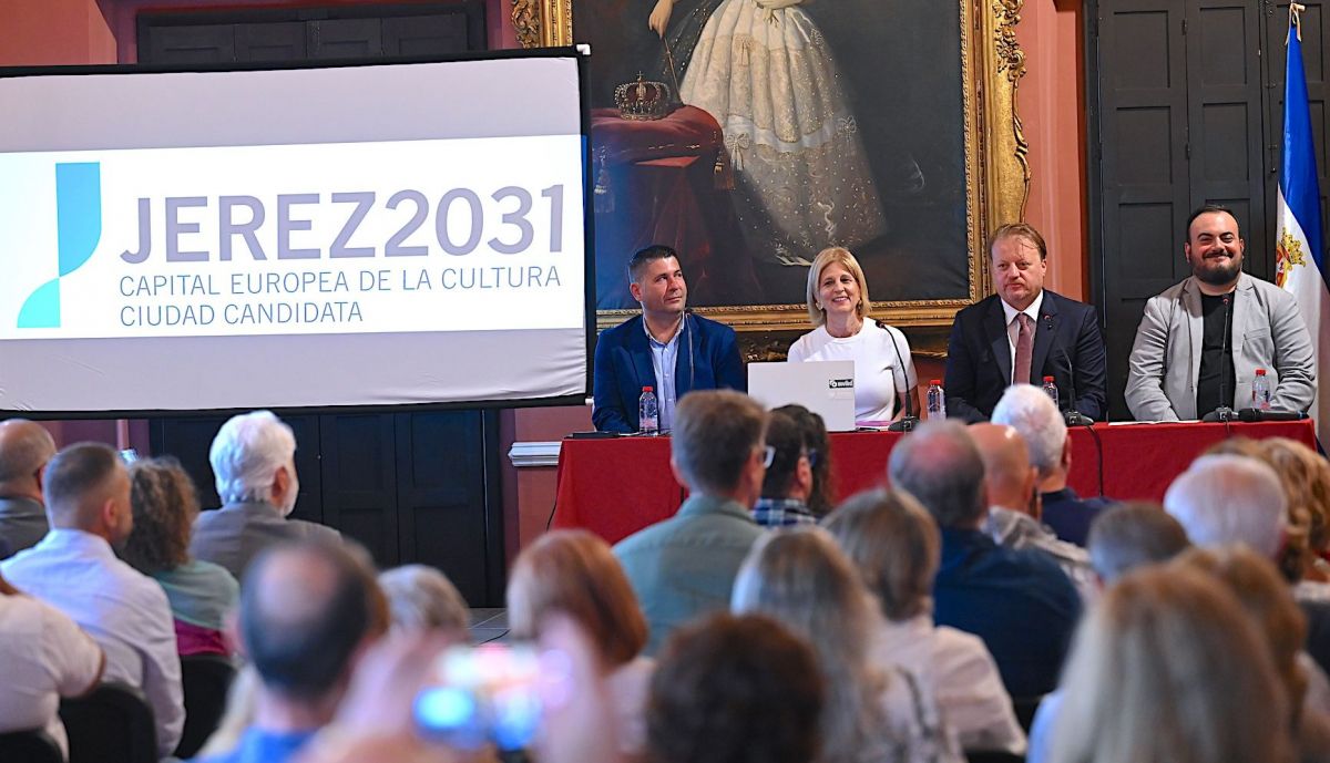 Alcaldesa   Inauguracion Seminario   01