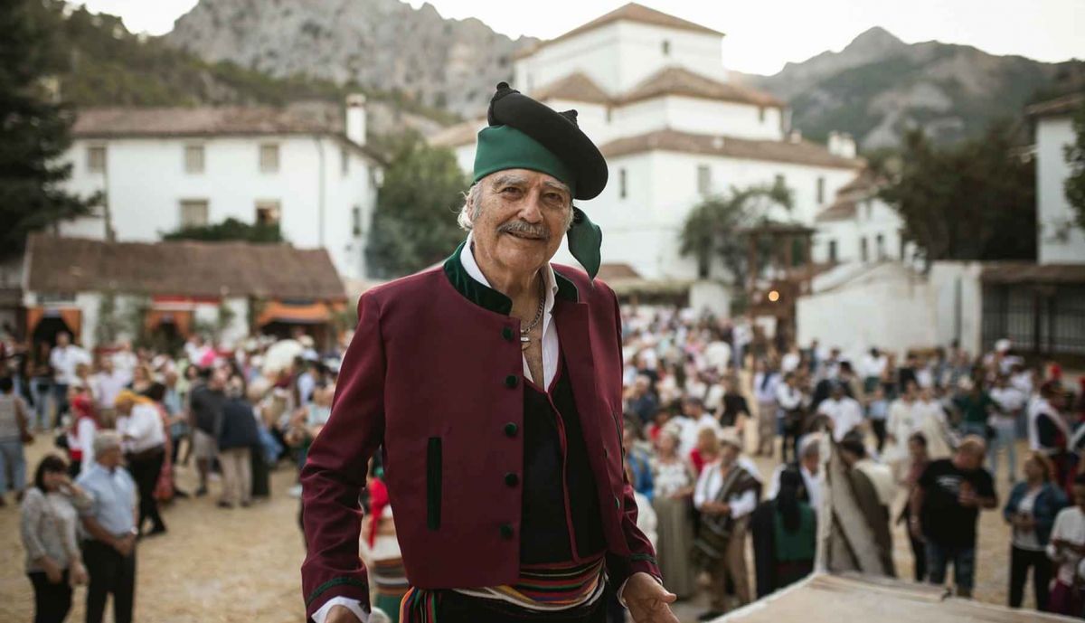 El pregonero Máximo Valverde.